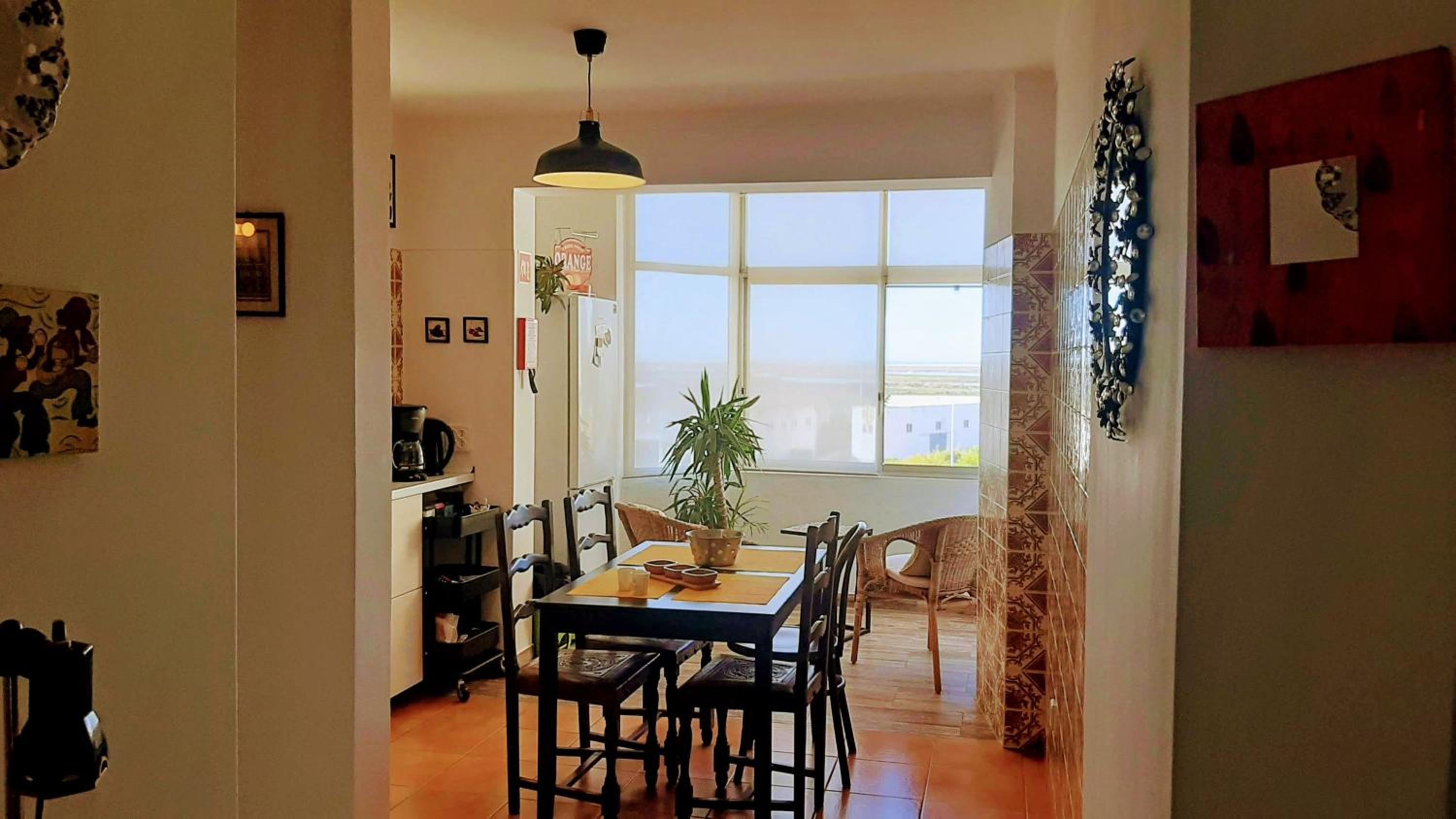 Apartment with Sea View - Photo 5