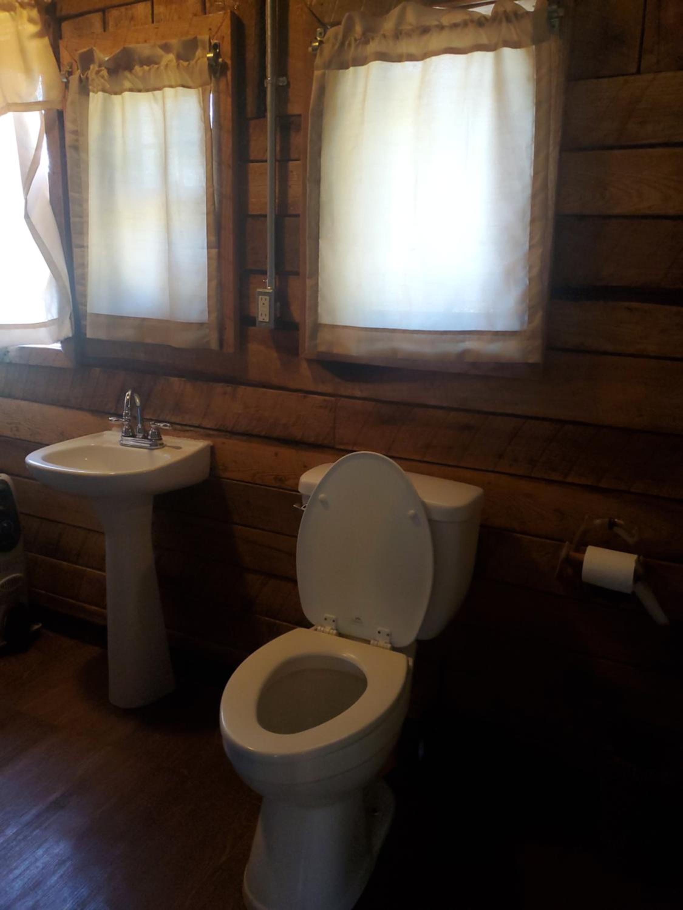 One-Bedroom House photo 3