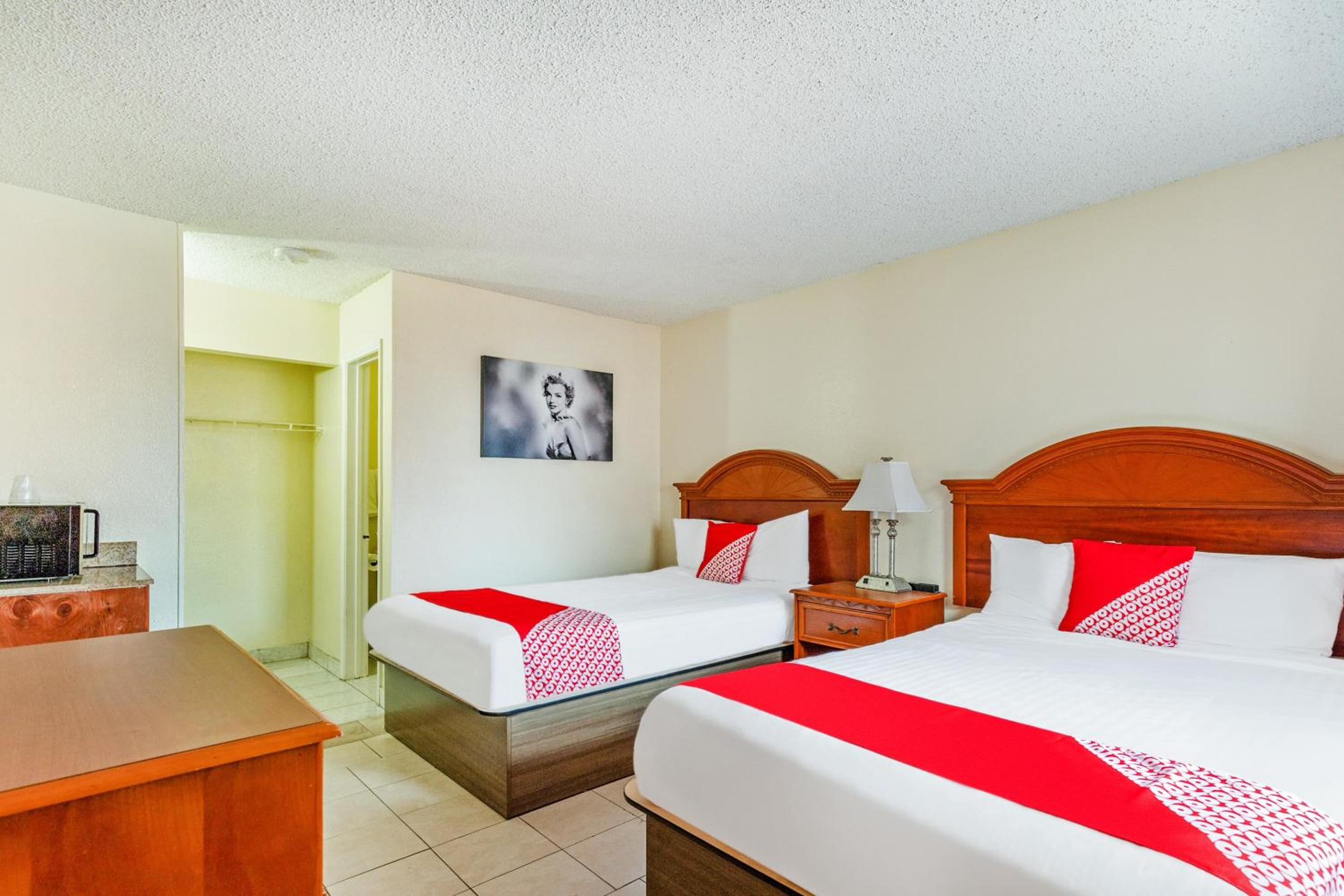 2 Full Bed - Photo 10