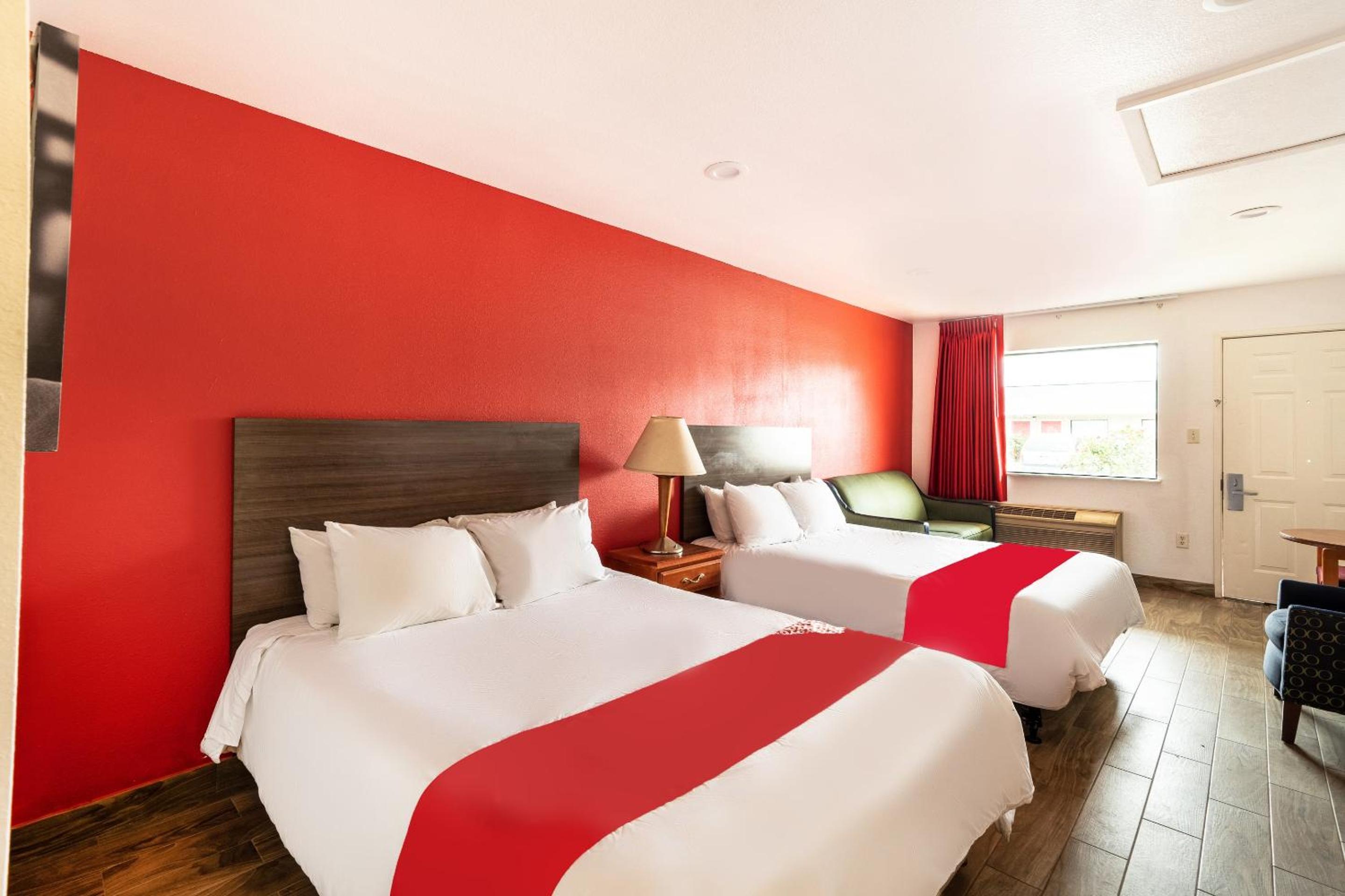 Queen Room with Two Queen Beds - Photo 1