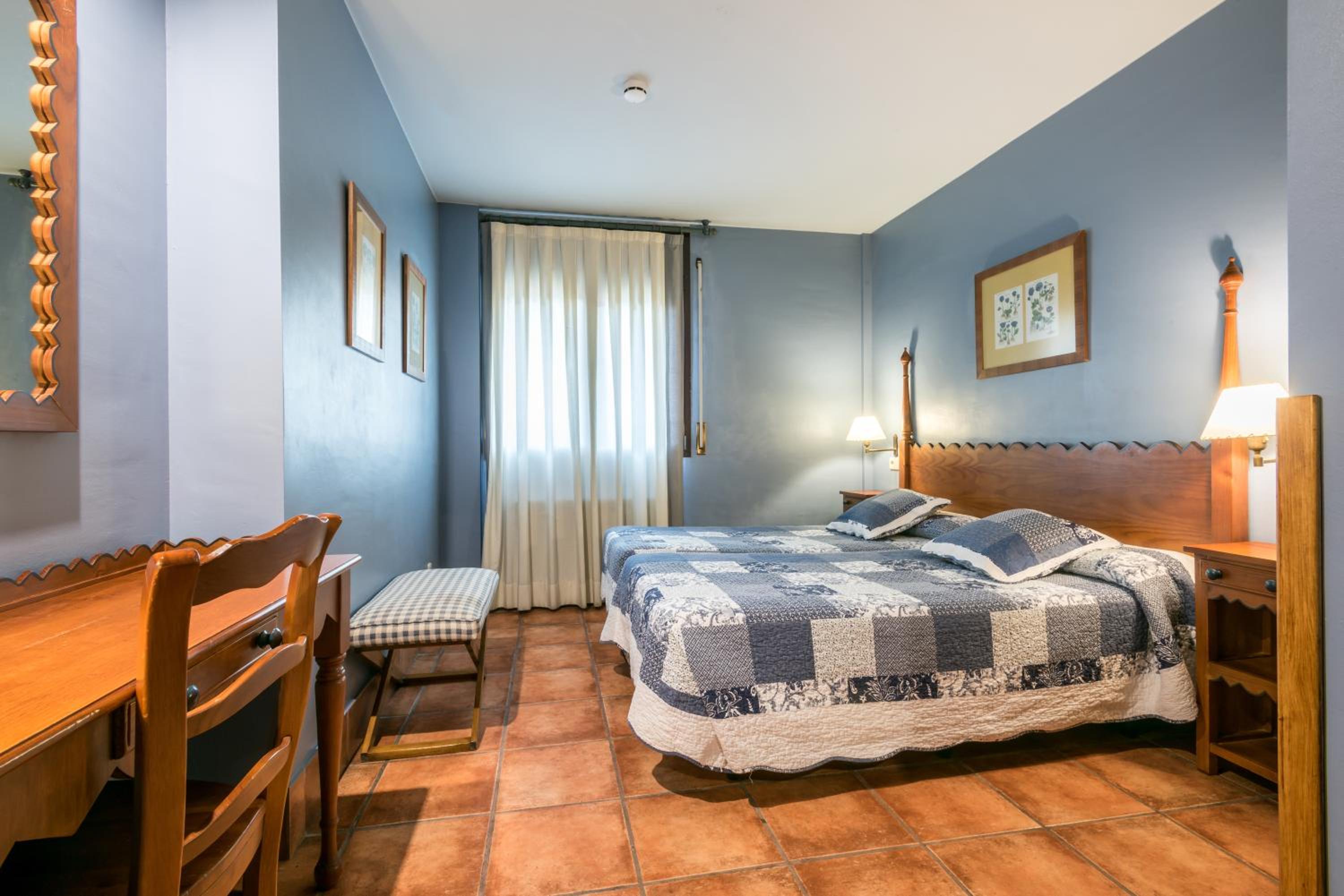 Apartamento (2 adultos) con acceso a piscina.