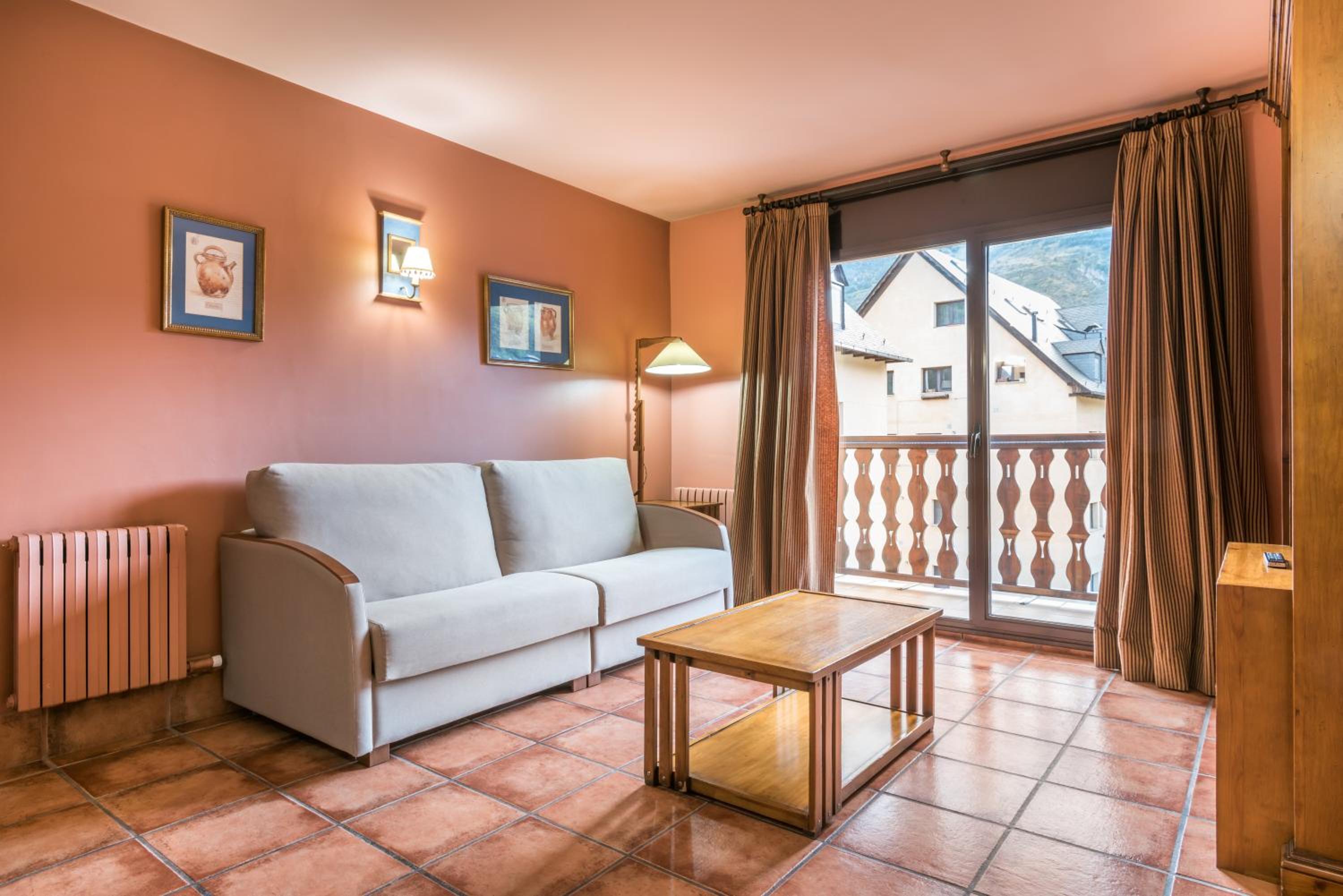 Apartment (4 Adults) with access to swimming pool photo 2