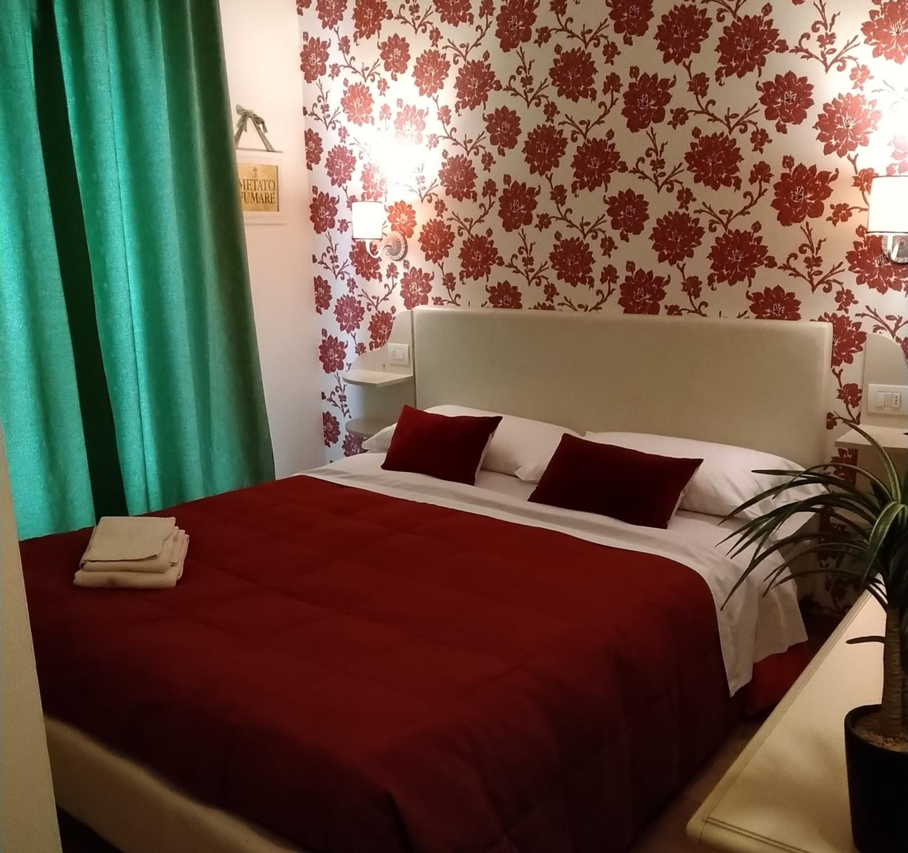 King Room with Balcony photo 1