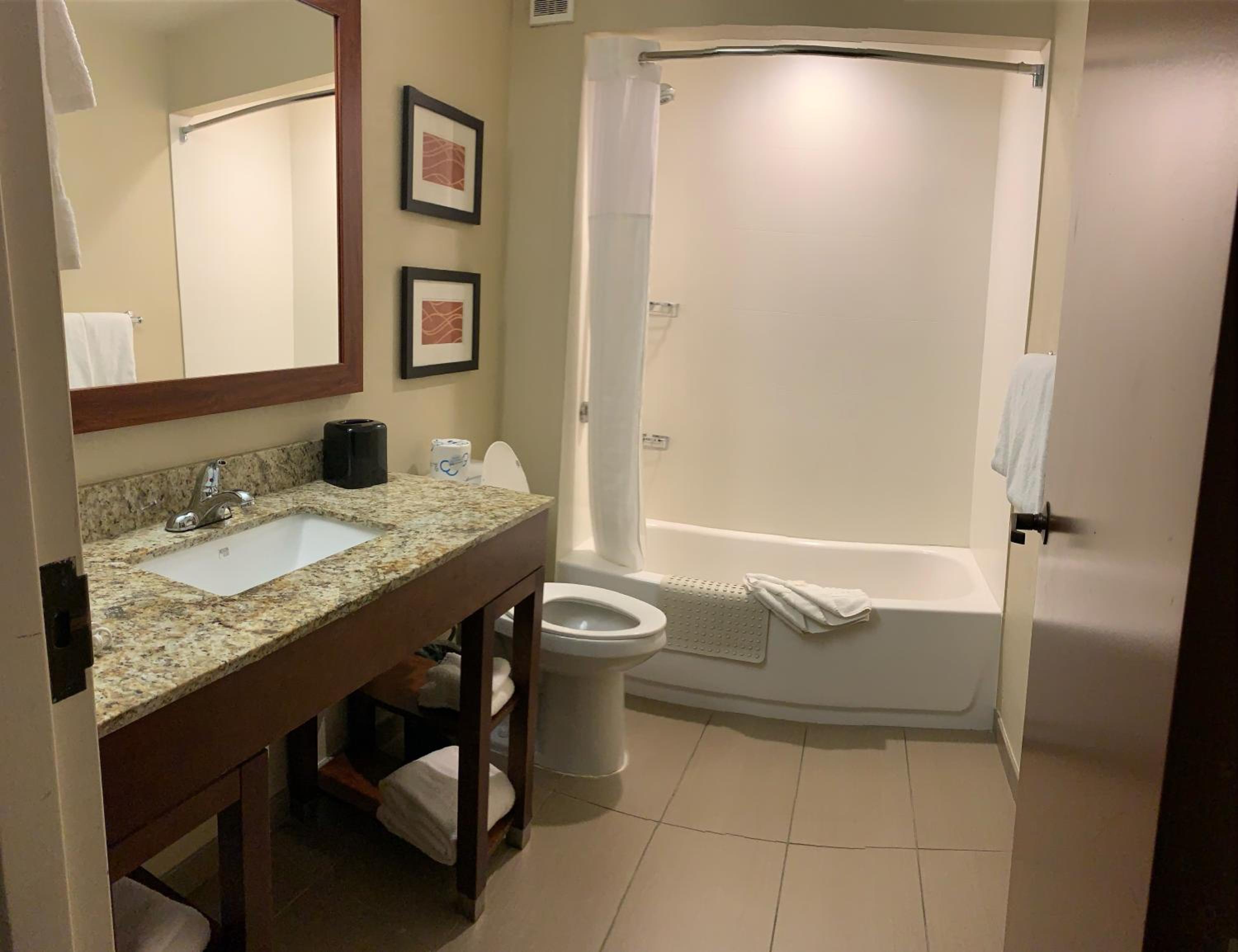 Efficiency King Room - Non-Smoking photo 2