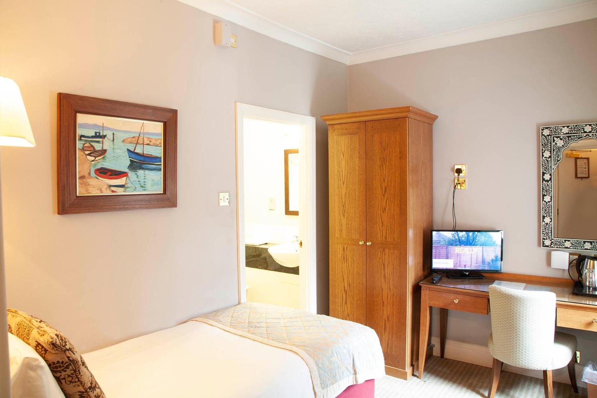 Classic Single Room