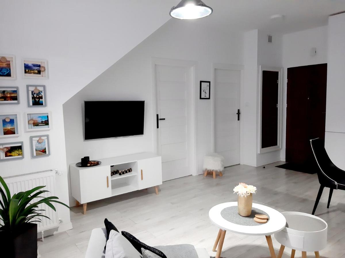 One-Bedroom Apartment - Photo 1