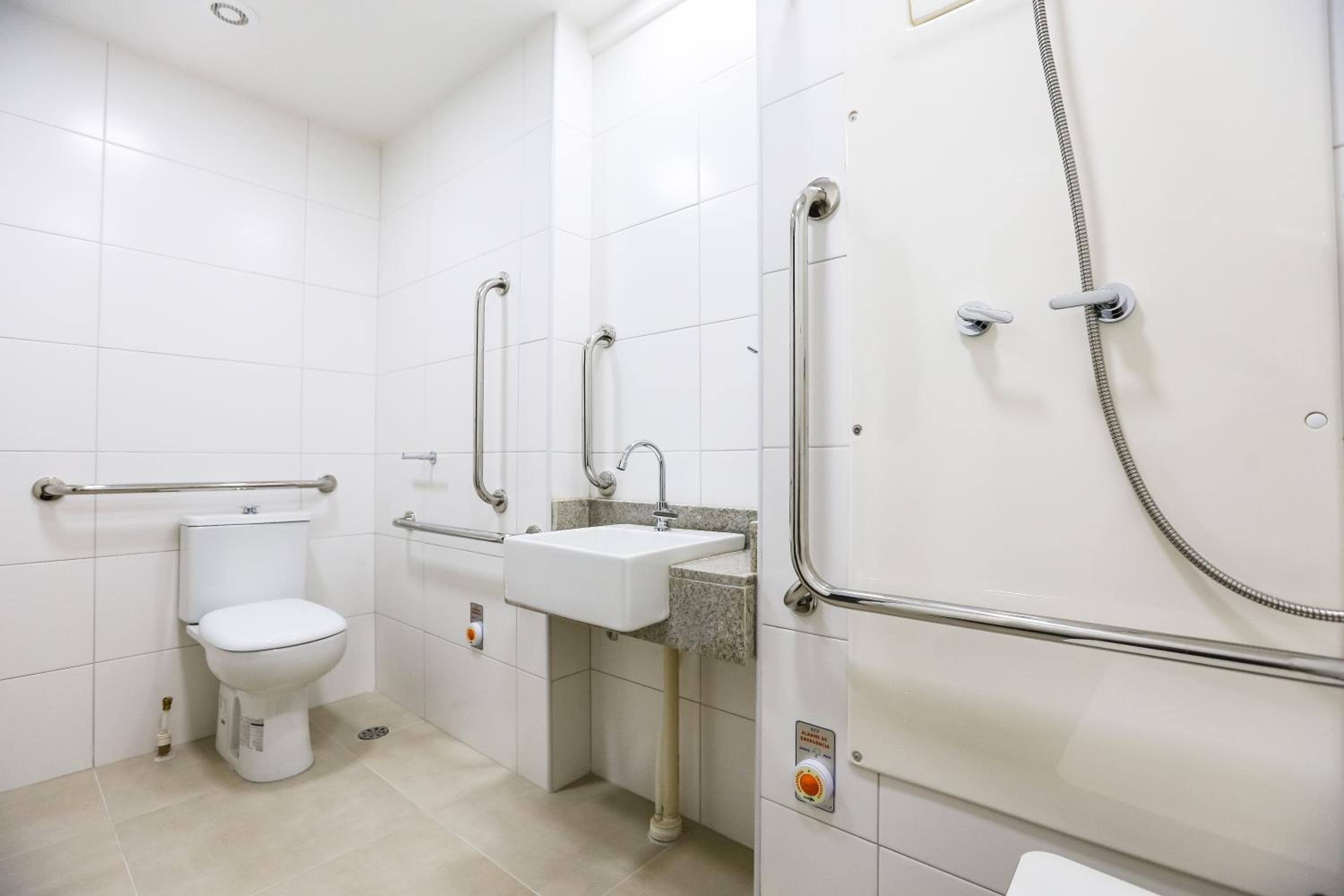 Double Room - Disability Access photo 2