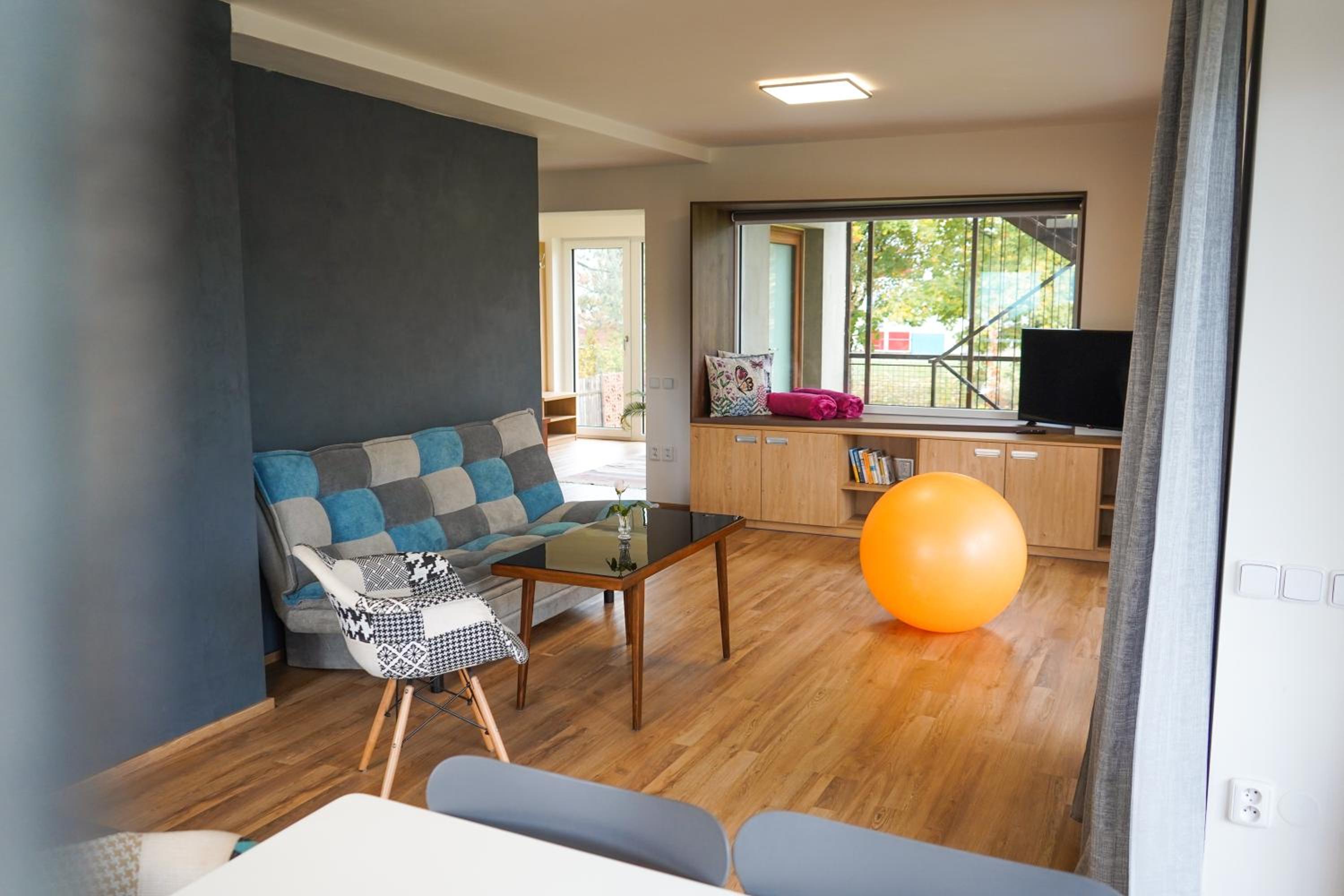 Two-Bedroom Apartment - Photo 2