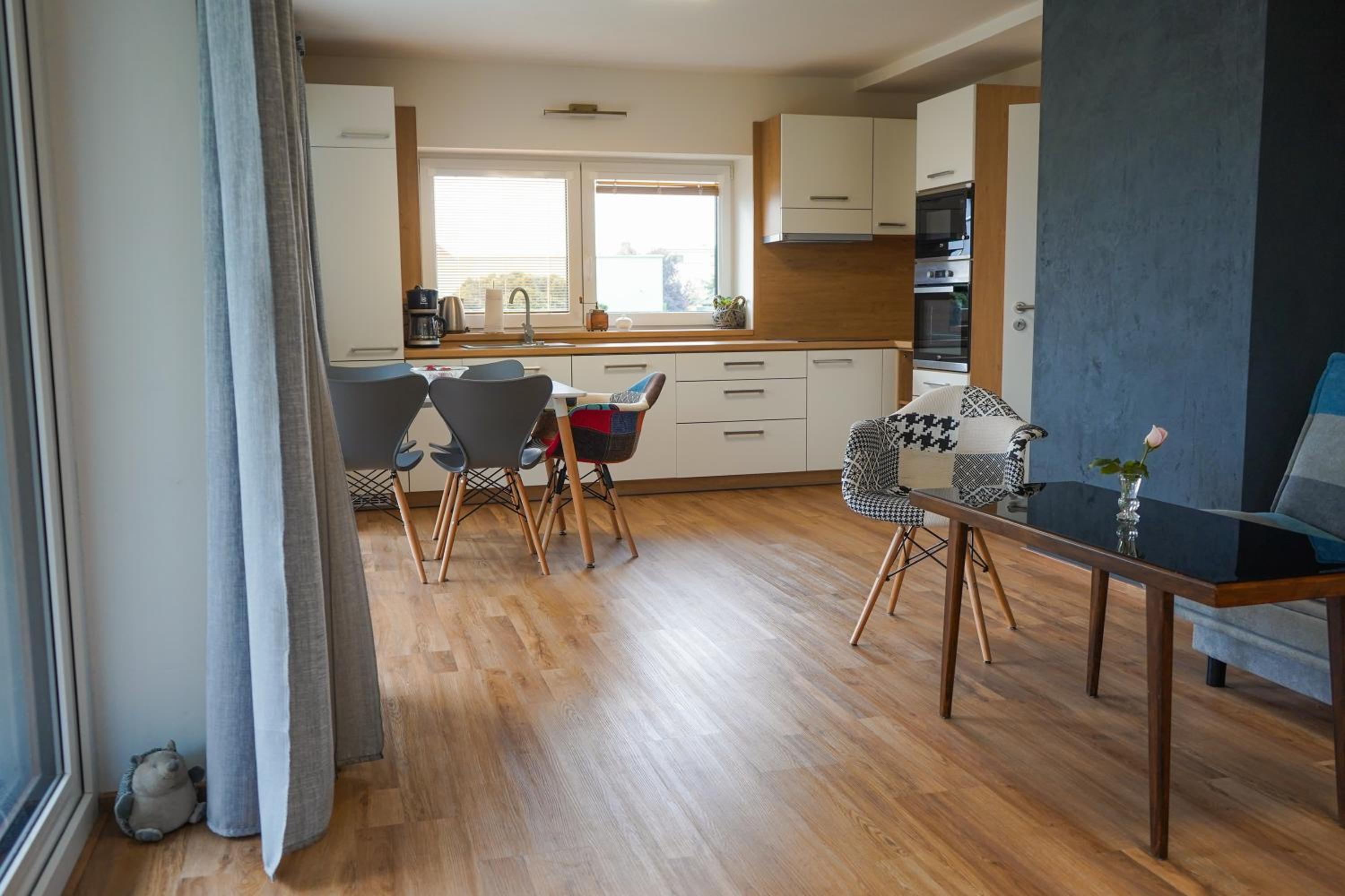 Two-Bedroom Apartment - Photo 3