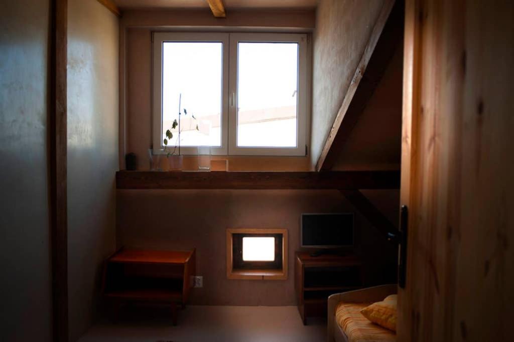 Three-Bedroom Apartment - Photo 8
