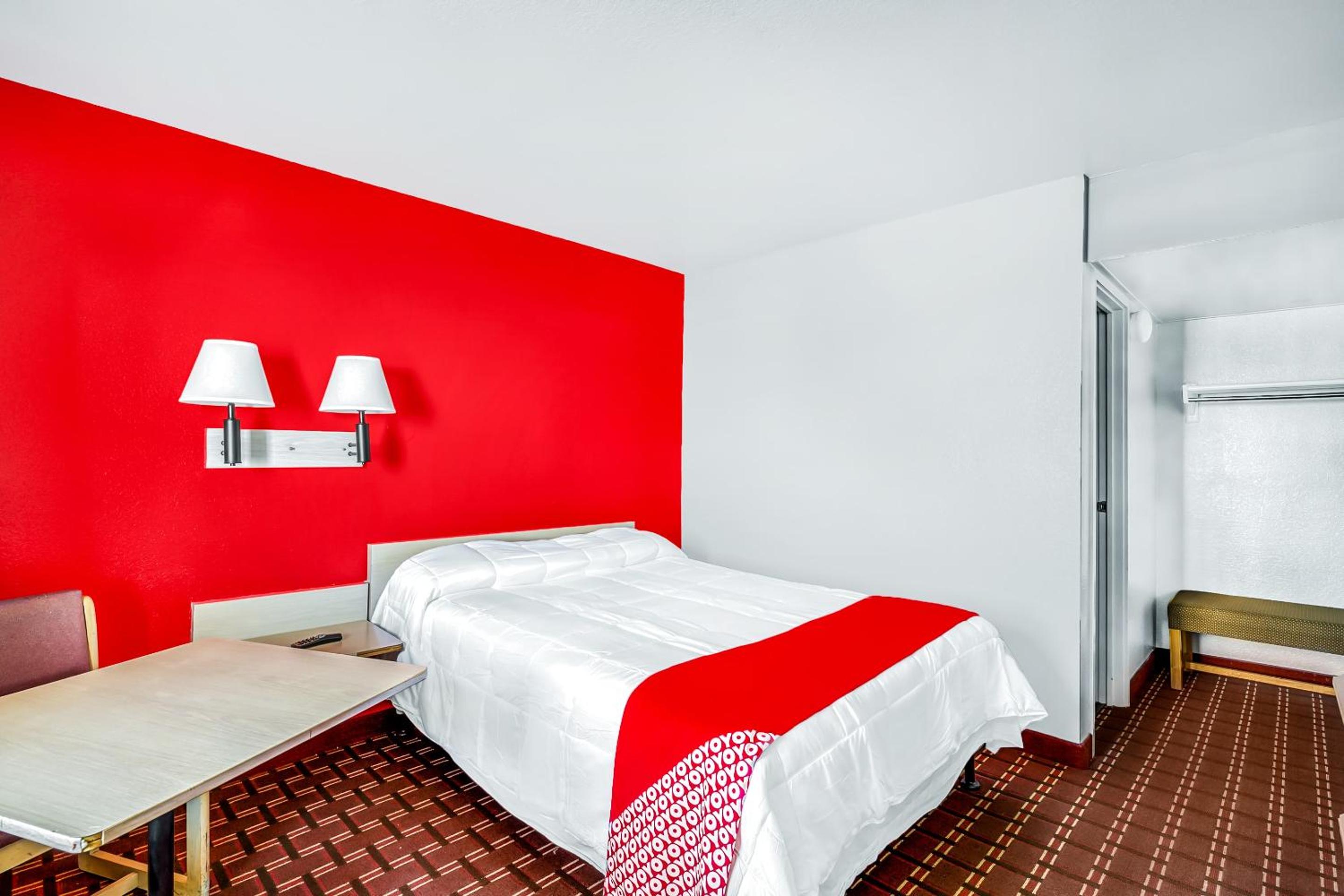 Double Room - Photo 6