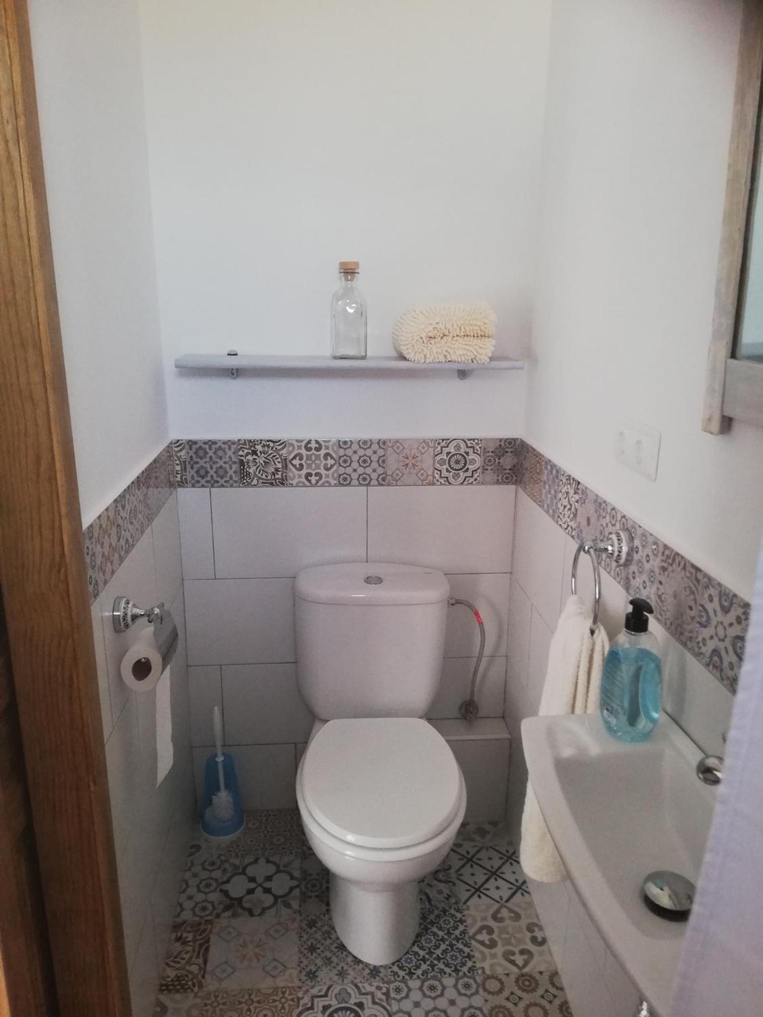 Double Room with Balcony - Photo 7