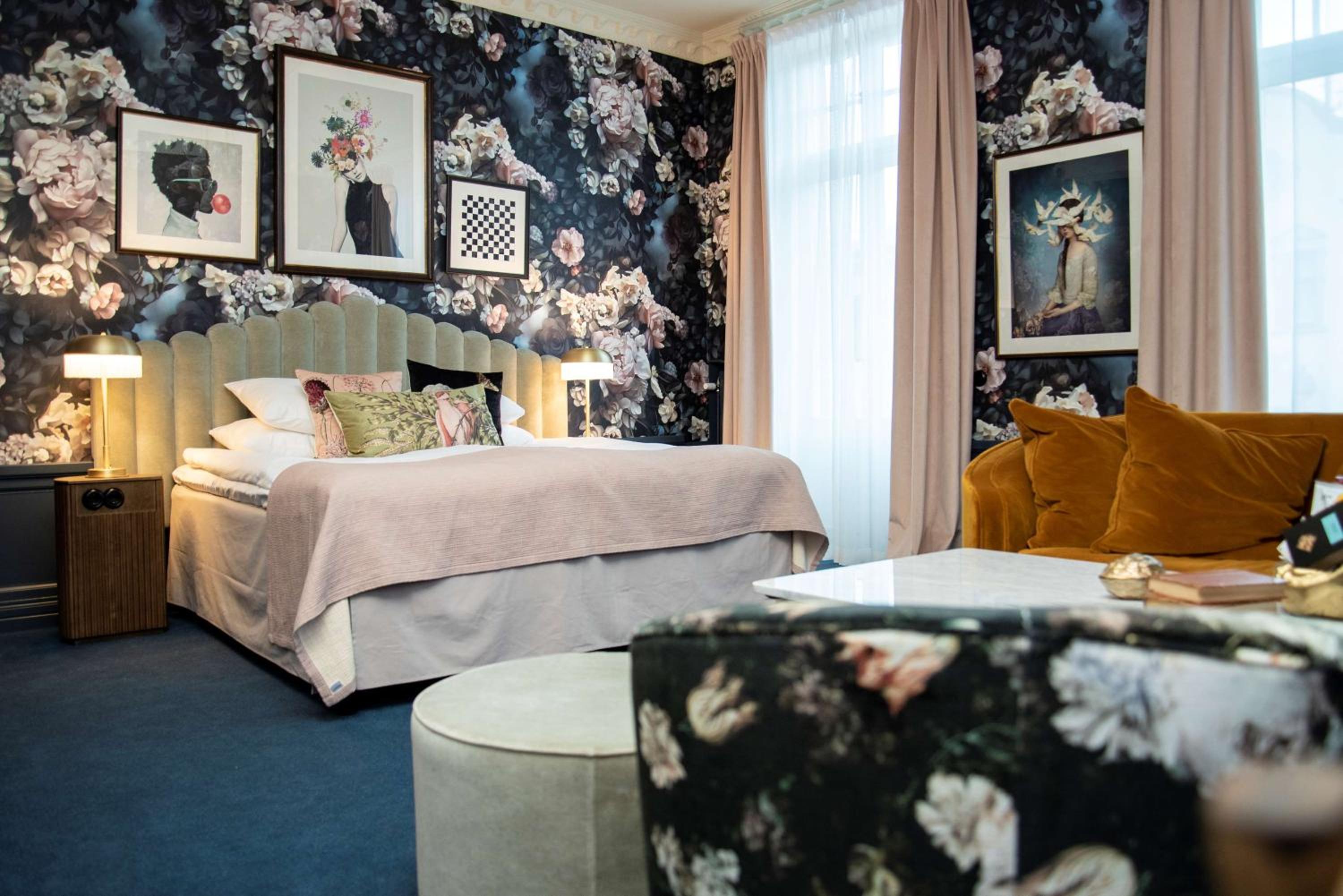 Junior King Suite - Photo 8