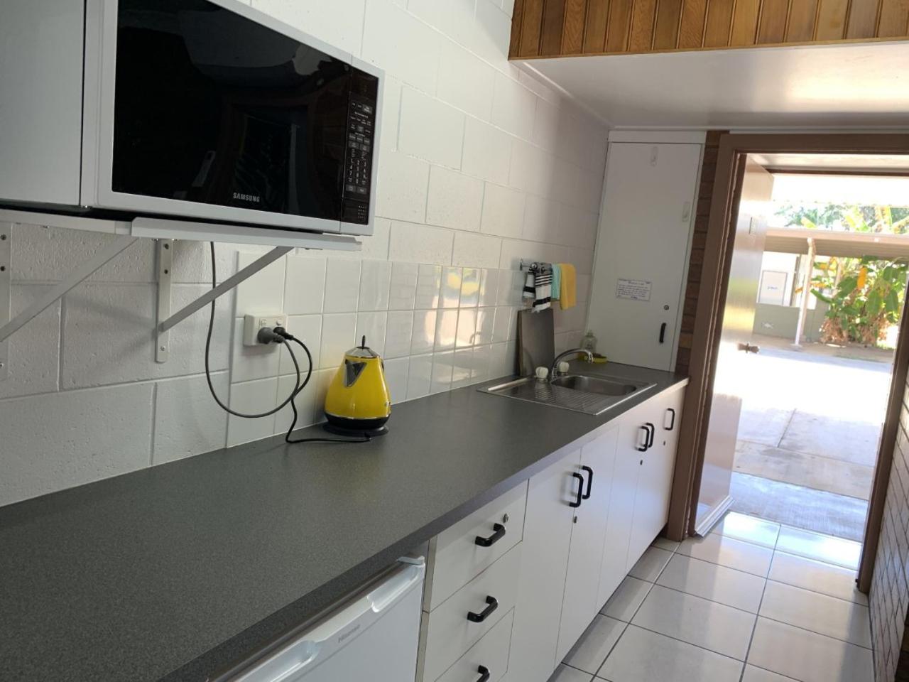 Standard Triple Room with Sea View photo 3
