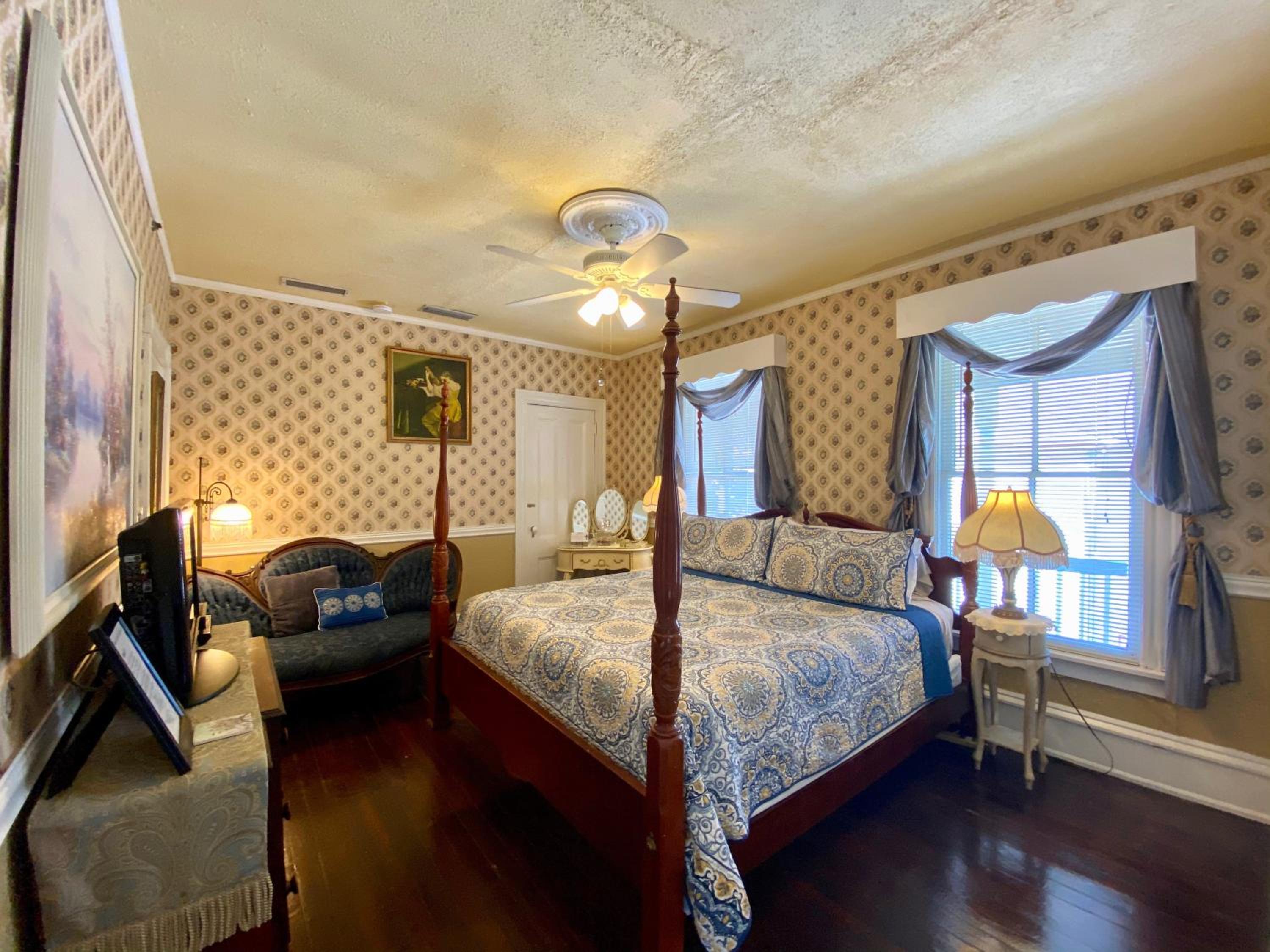 Quarto King com Varanda e Banheira de Hidromassagem
