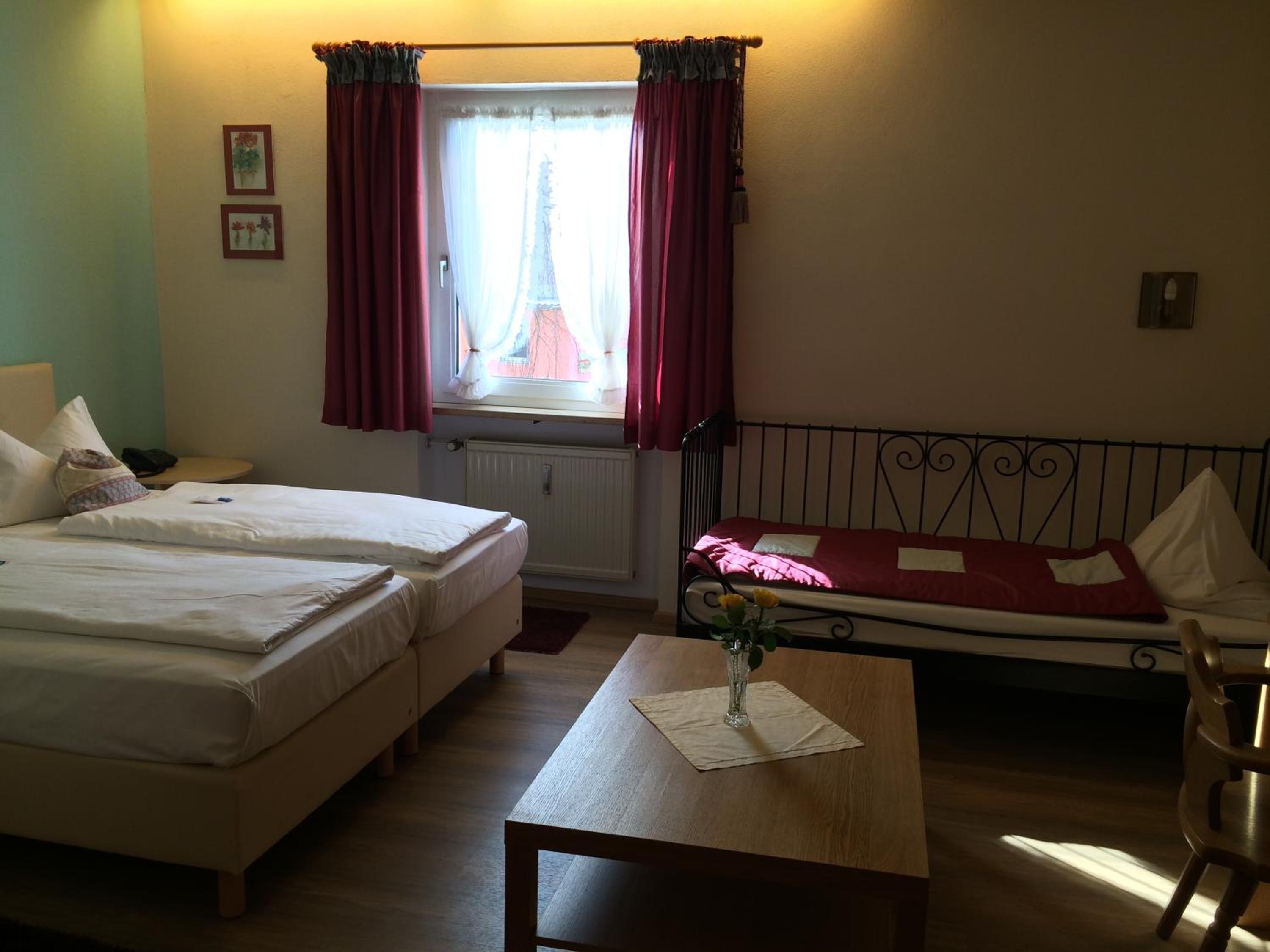 Triple Room - Photo 4