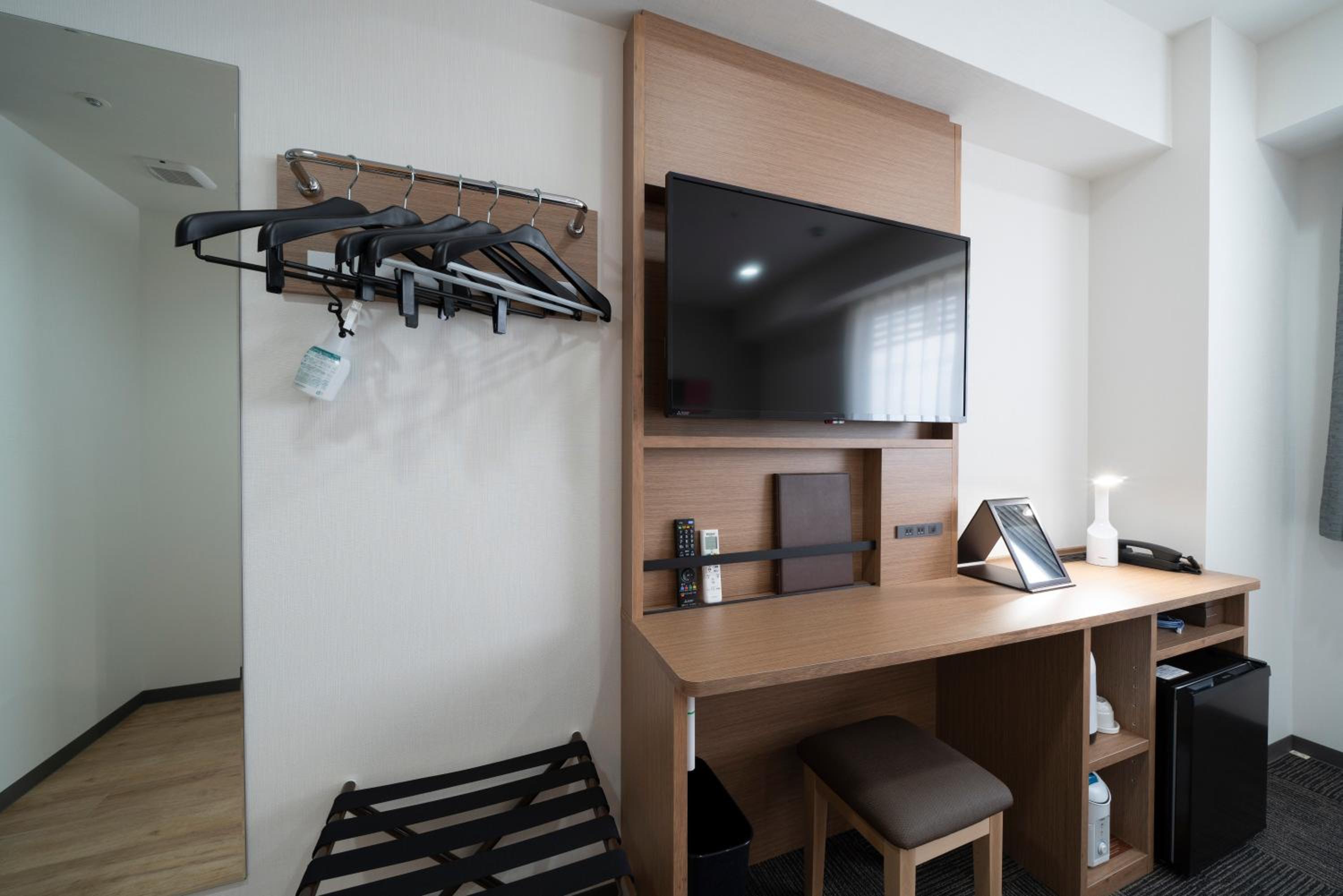 Single Room - Non-Smoking photo 3