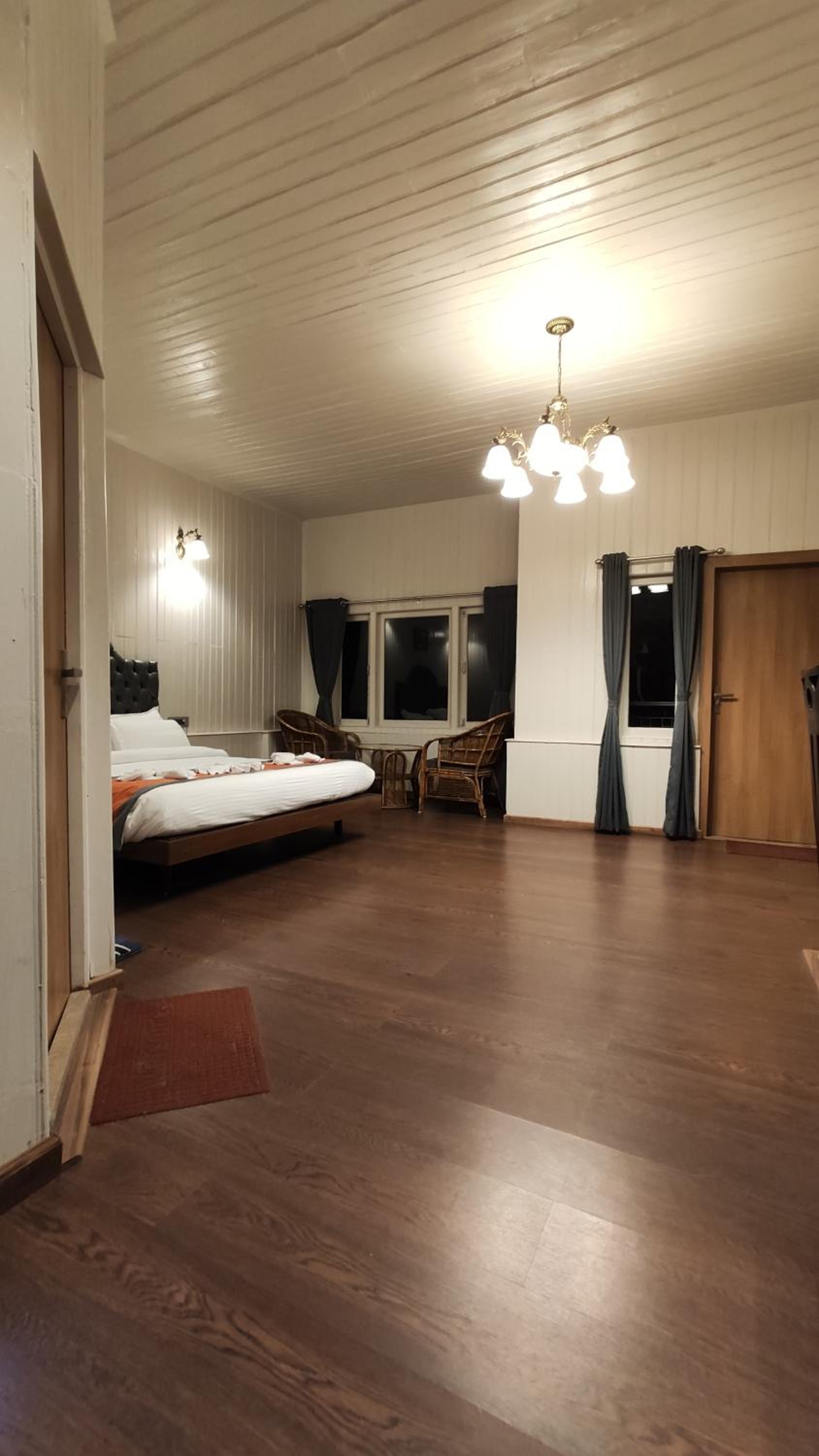 Double Room with Mountain View - Photo 18
