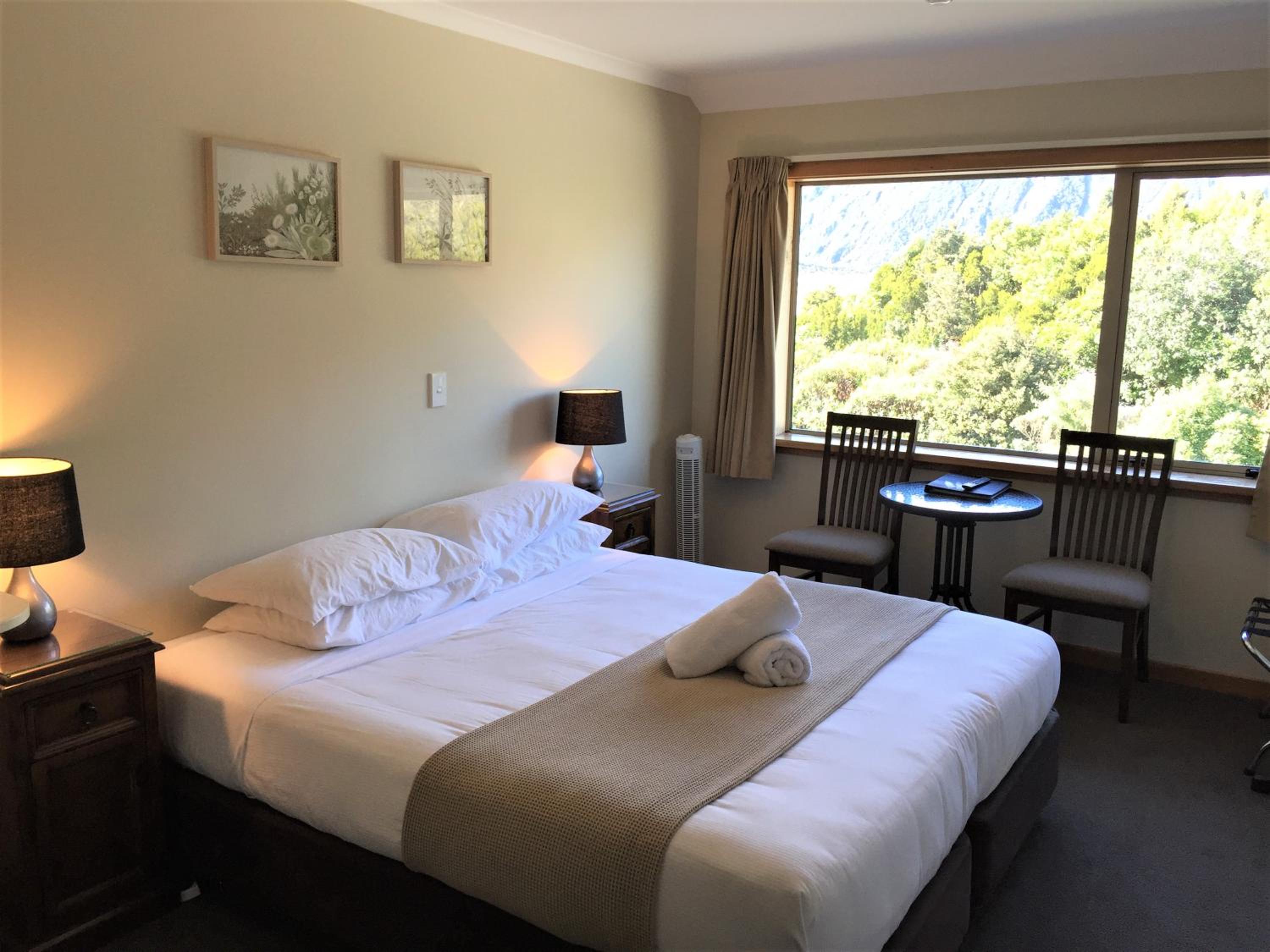 Double or Twin Room with Mountain View - Top Floor photo 1