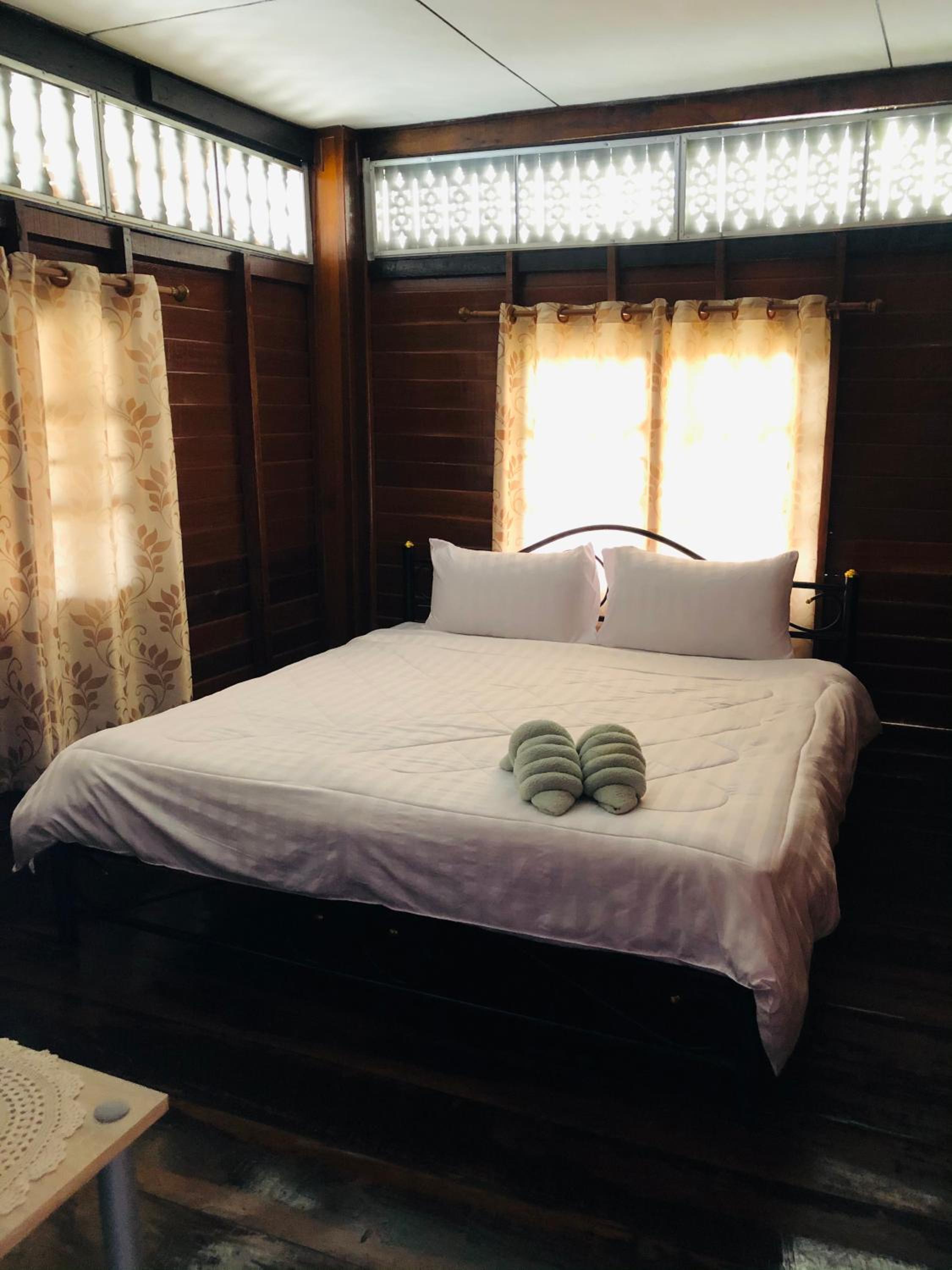 Standard Double Room with Fan photo 2