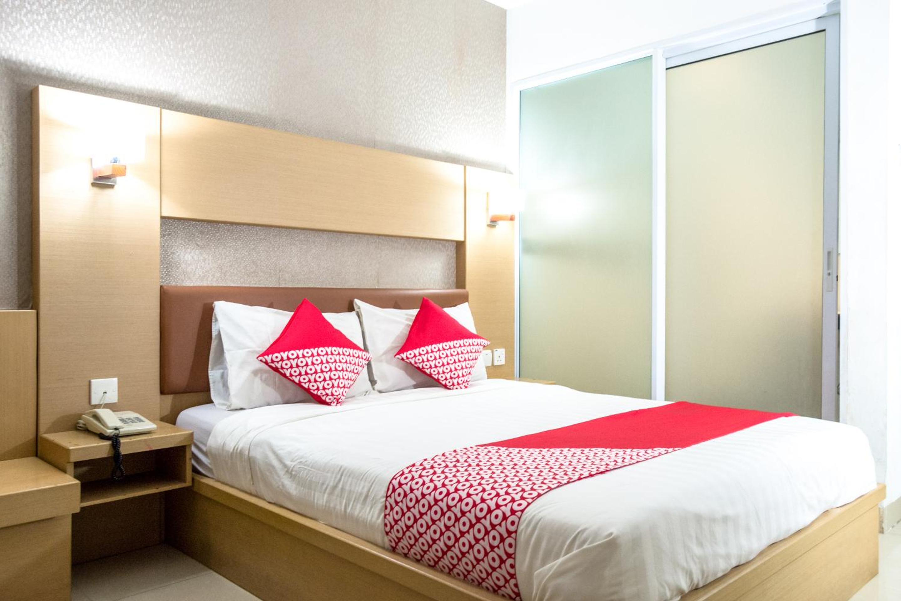 Deluxe Suite photo 2