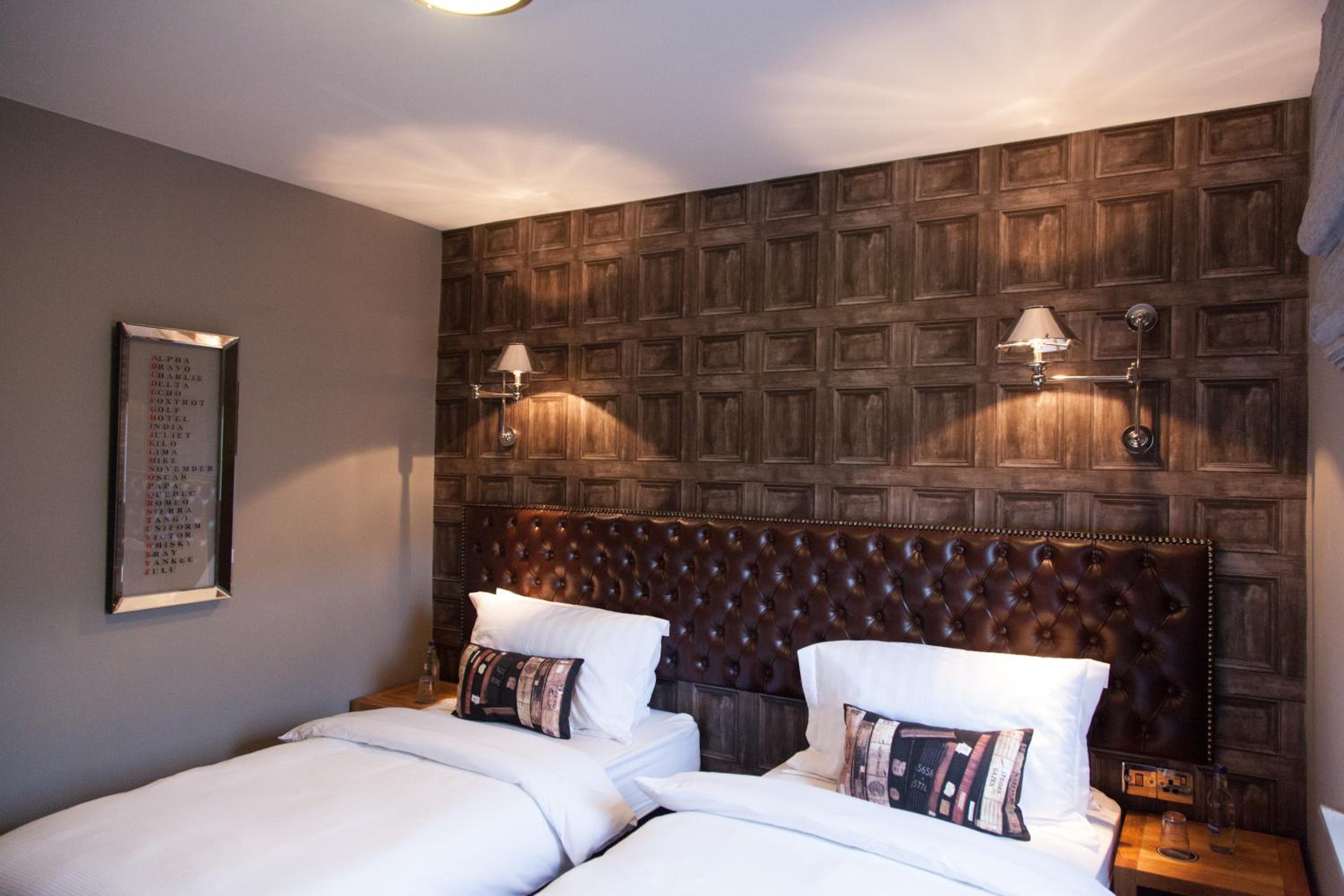 Superior King or Twin Room photo 3