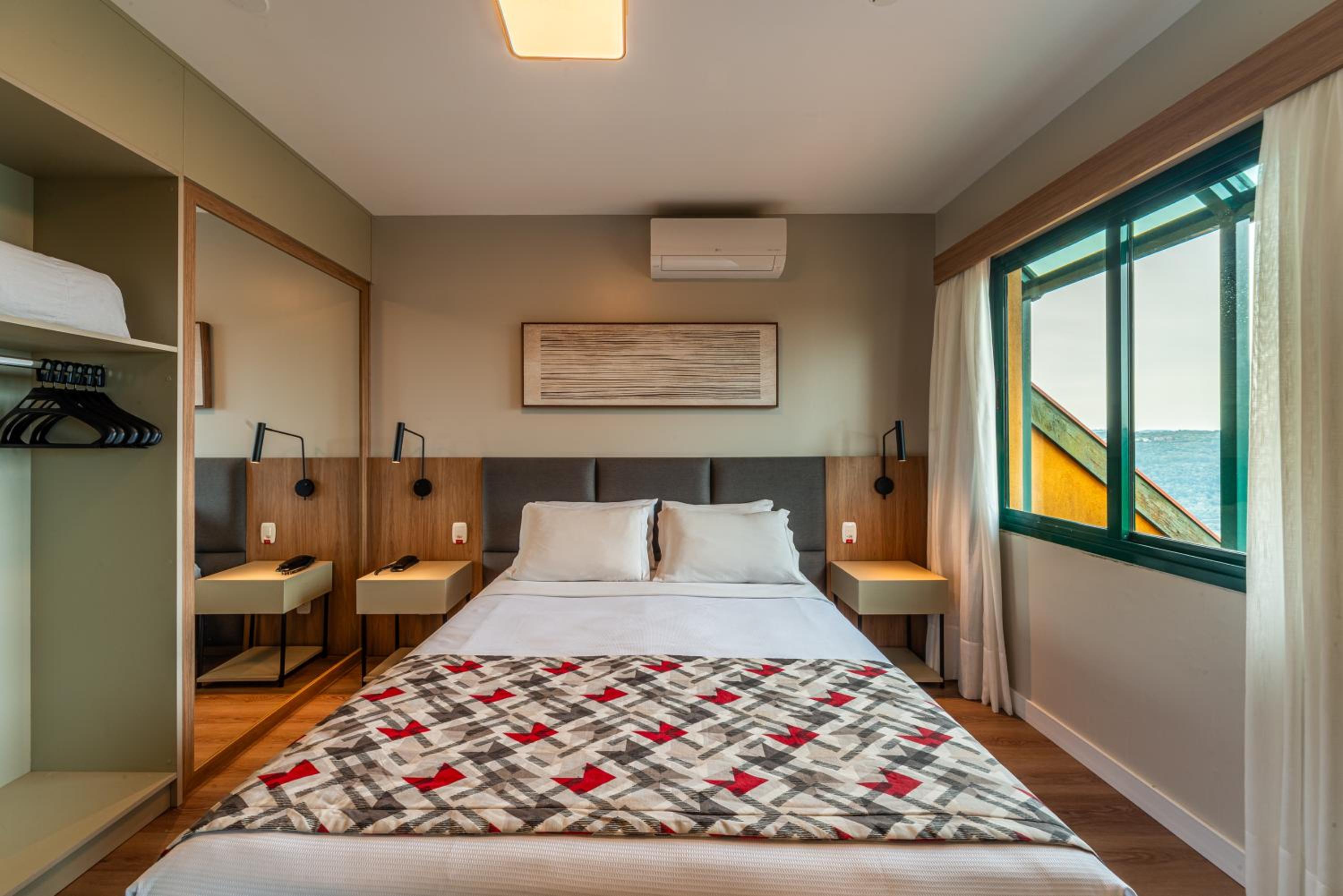 Quadruple Room with Mountain View