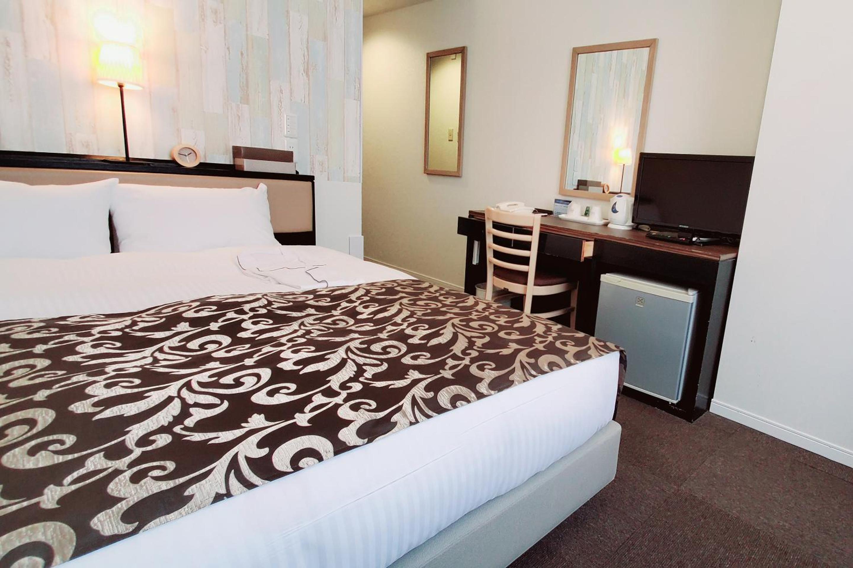 Double Room - Non-Smoking  photo 3