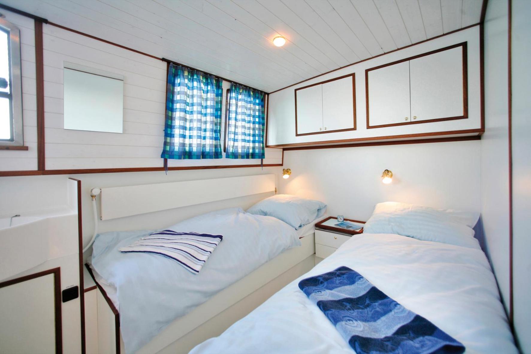 Boat - Kormoran 1150 photo 1