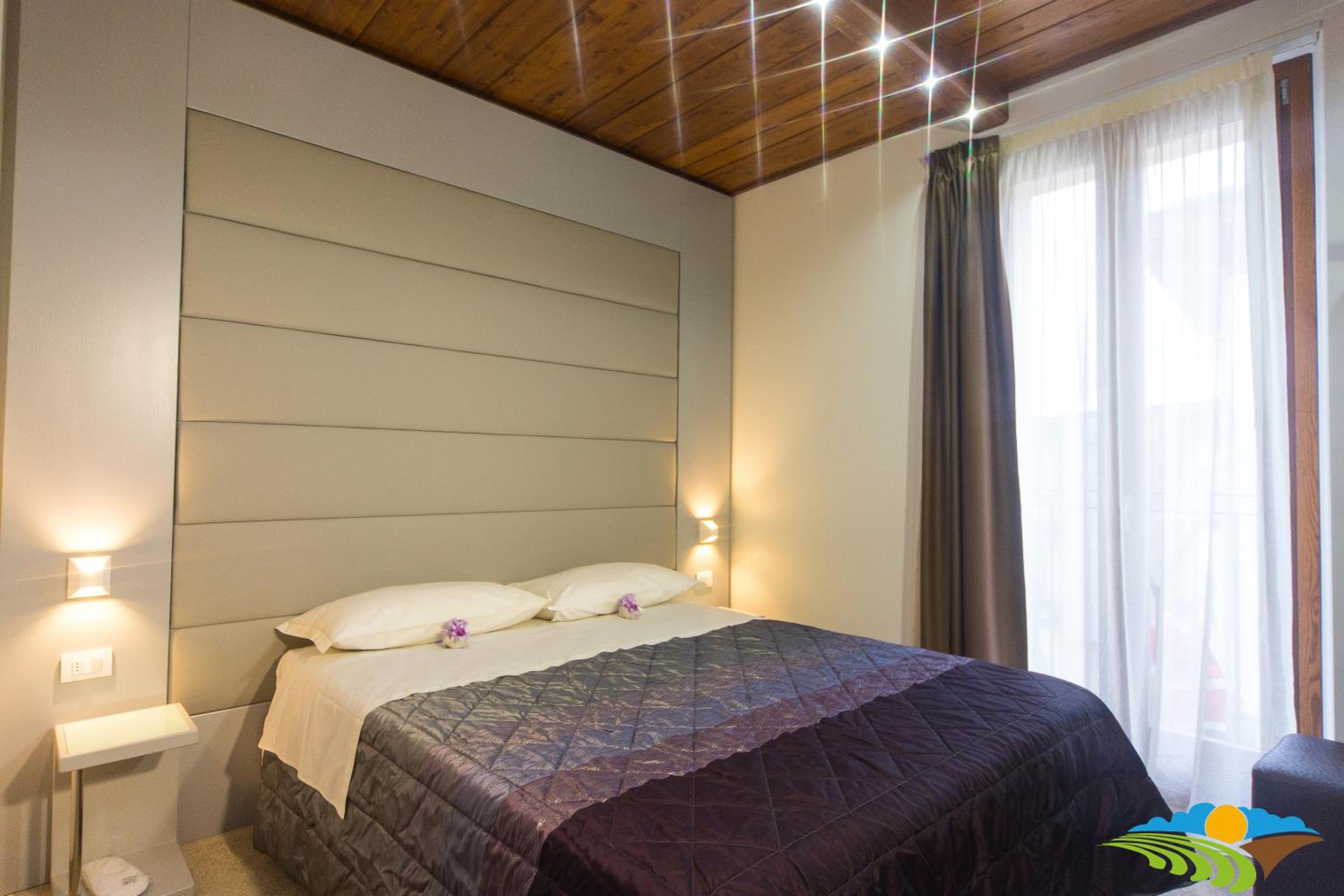 Superior Double Room - Photo 15