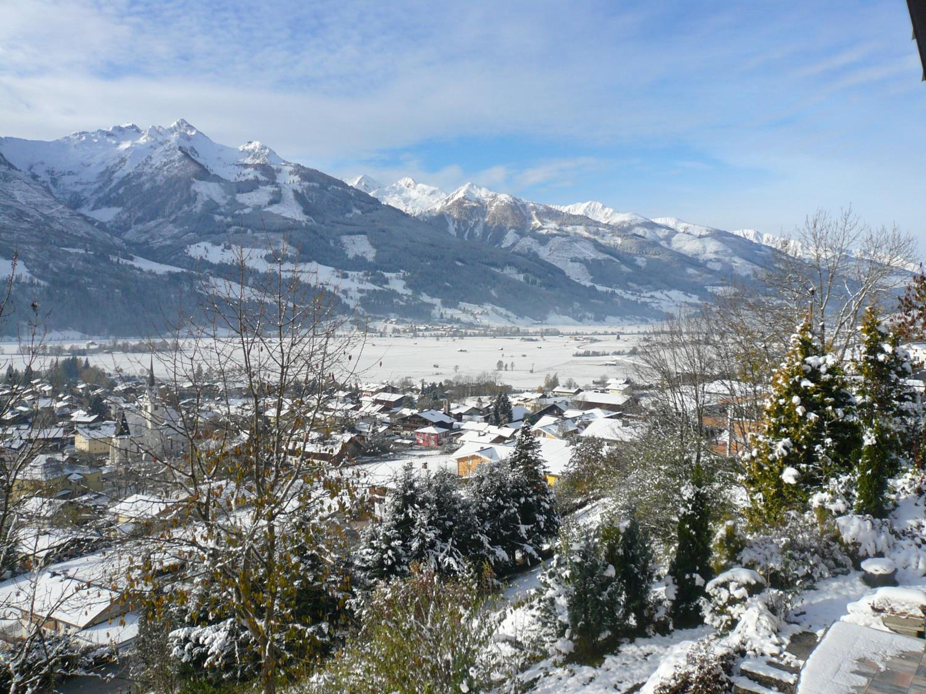 Comfort Studio with Balcony and Mountain View photo 3
