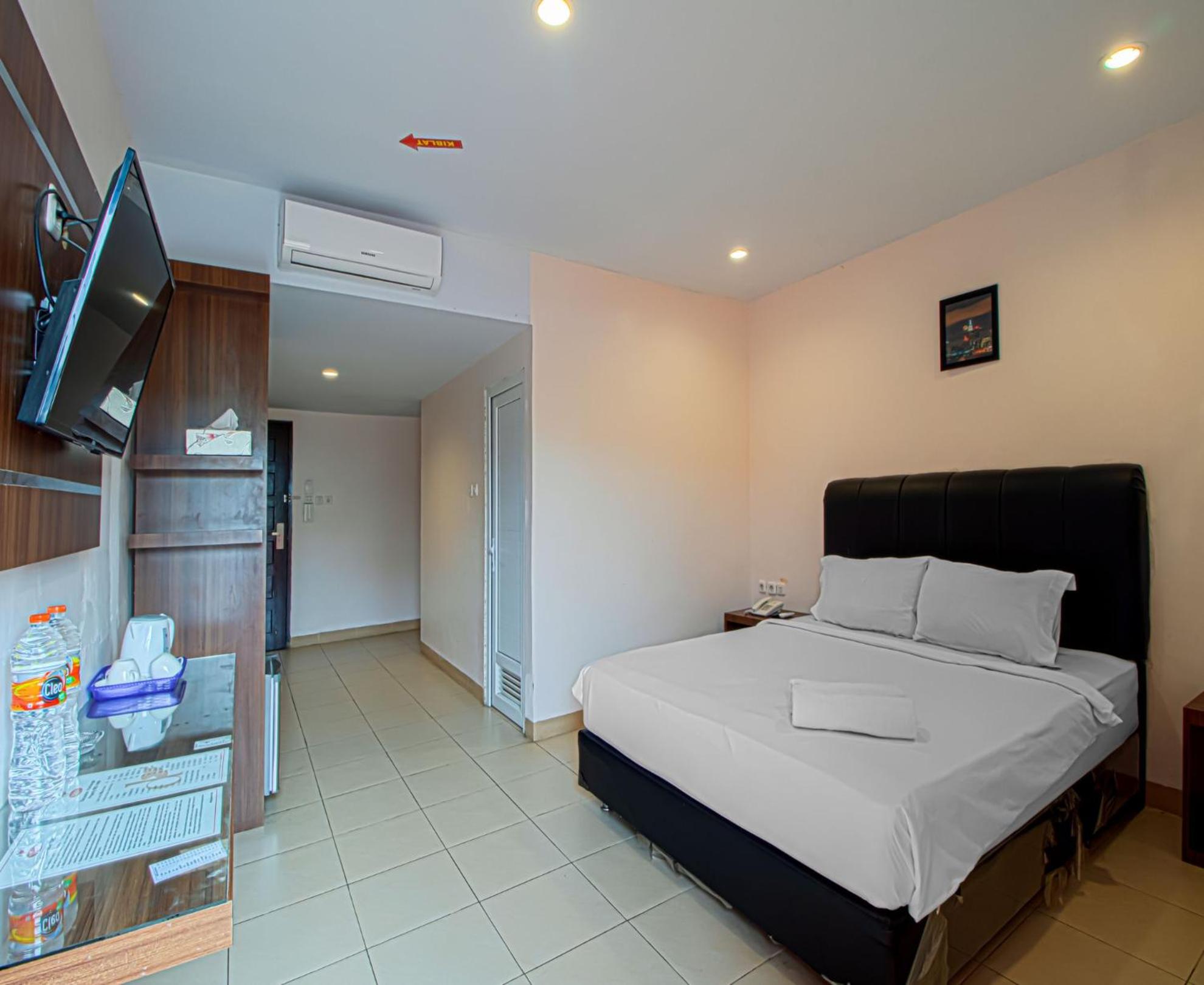 Deluxe Double Room - Photo 20