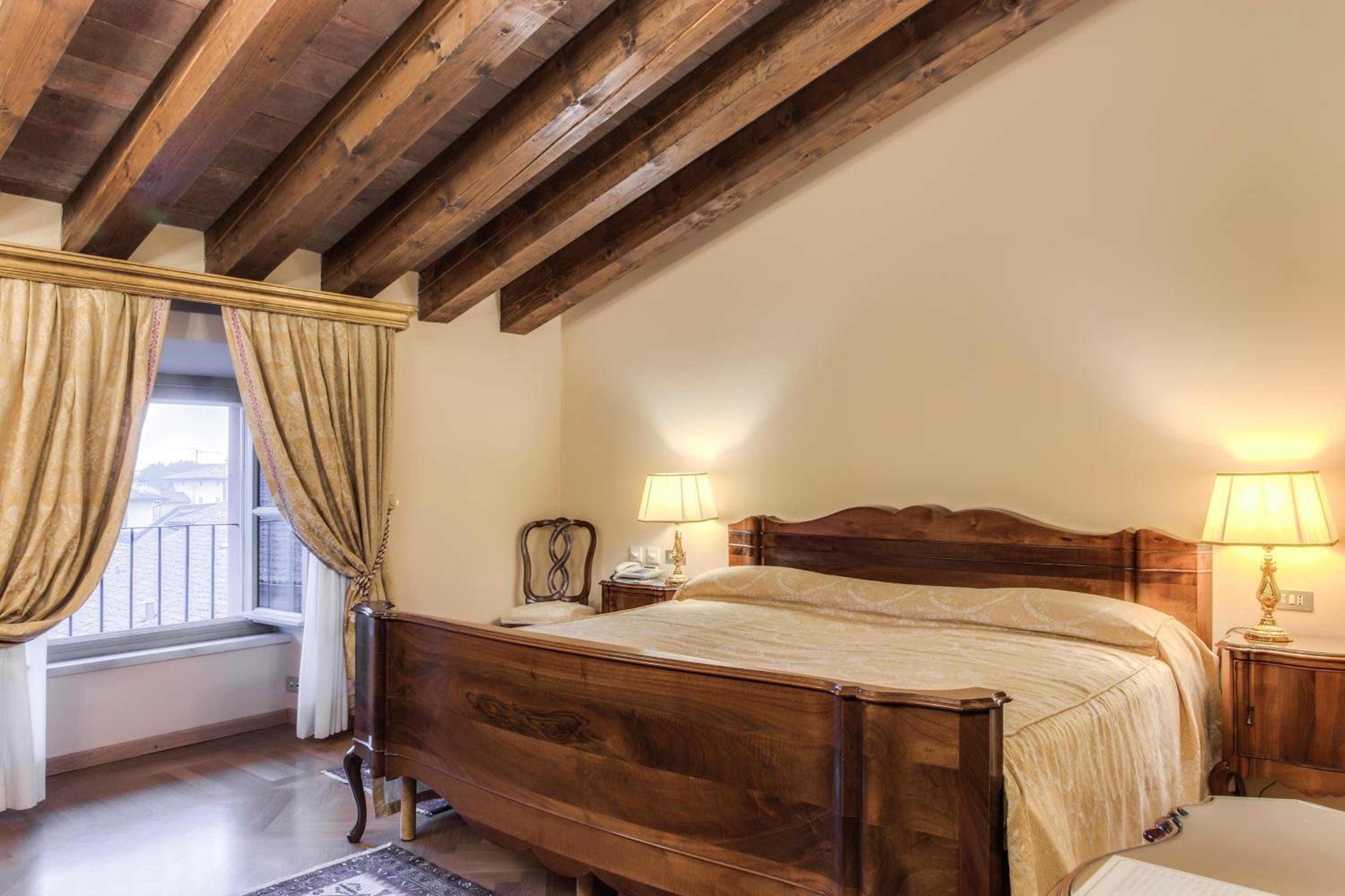 Deluxe Double Room - Photo 6