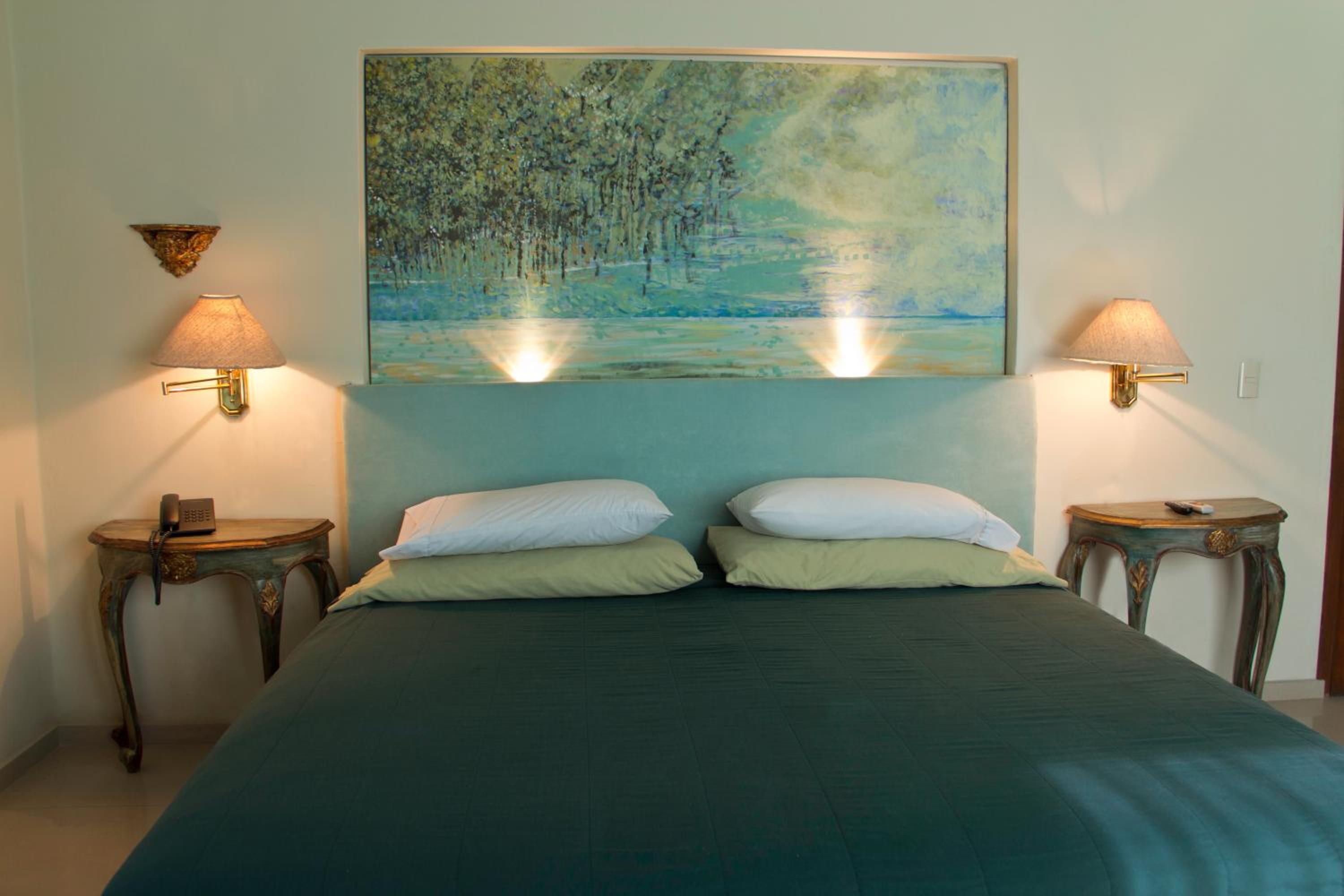 Deluxe Family Room (2 Adults + 2 Children)