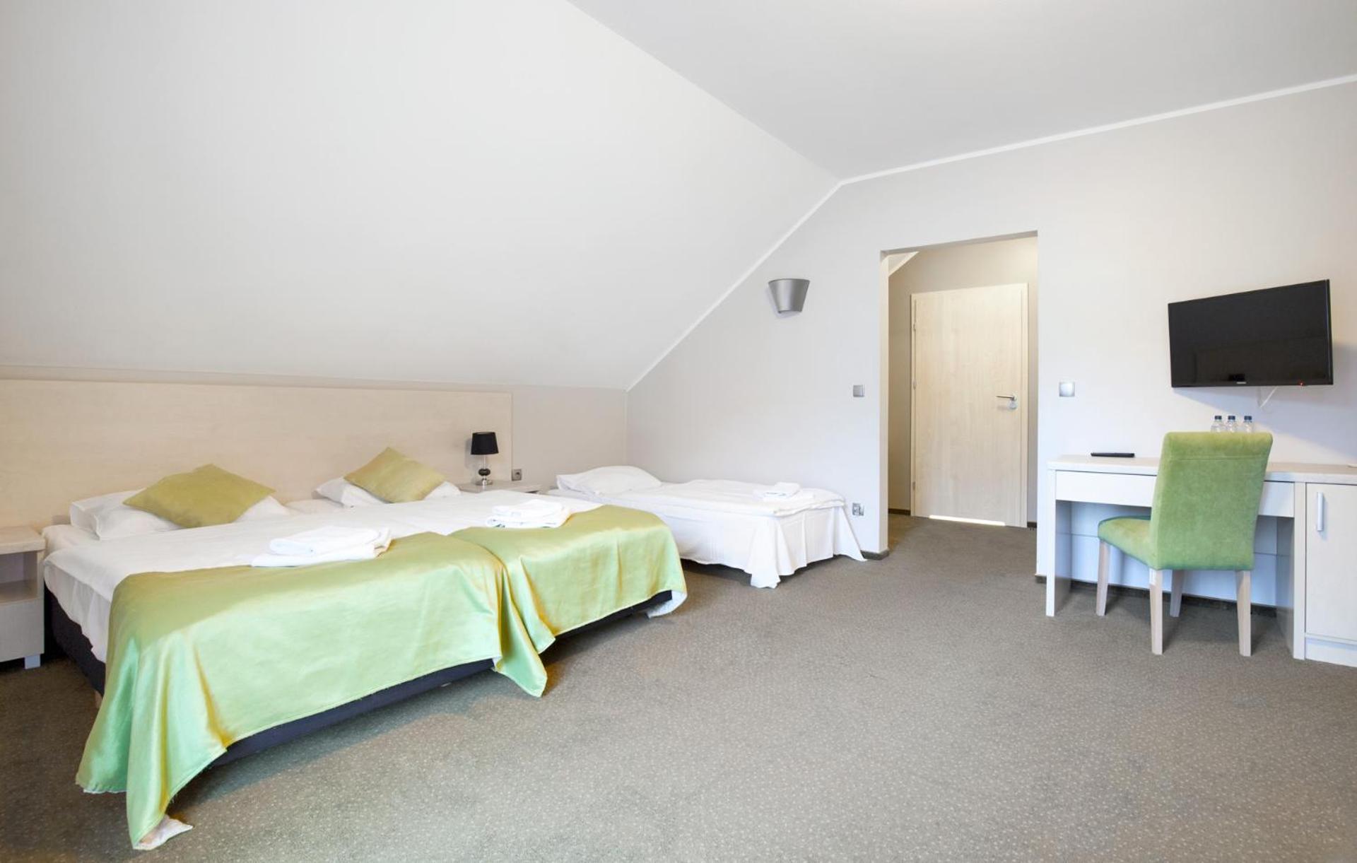 Quadruple Room Comfort - Photo 3