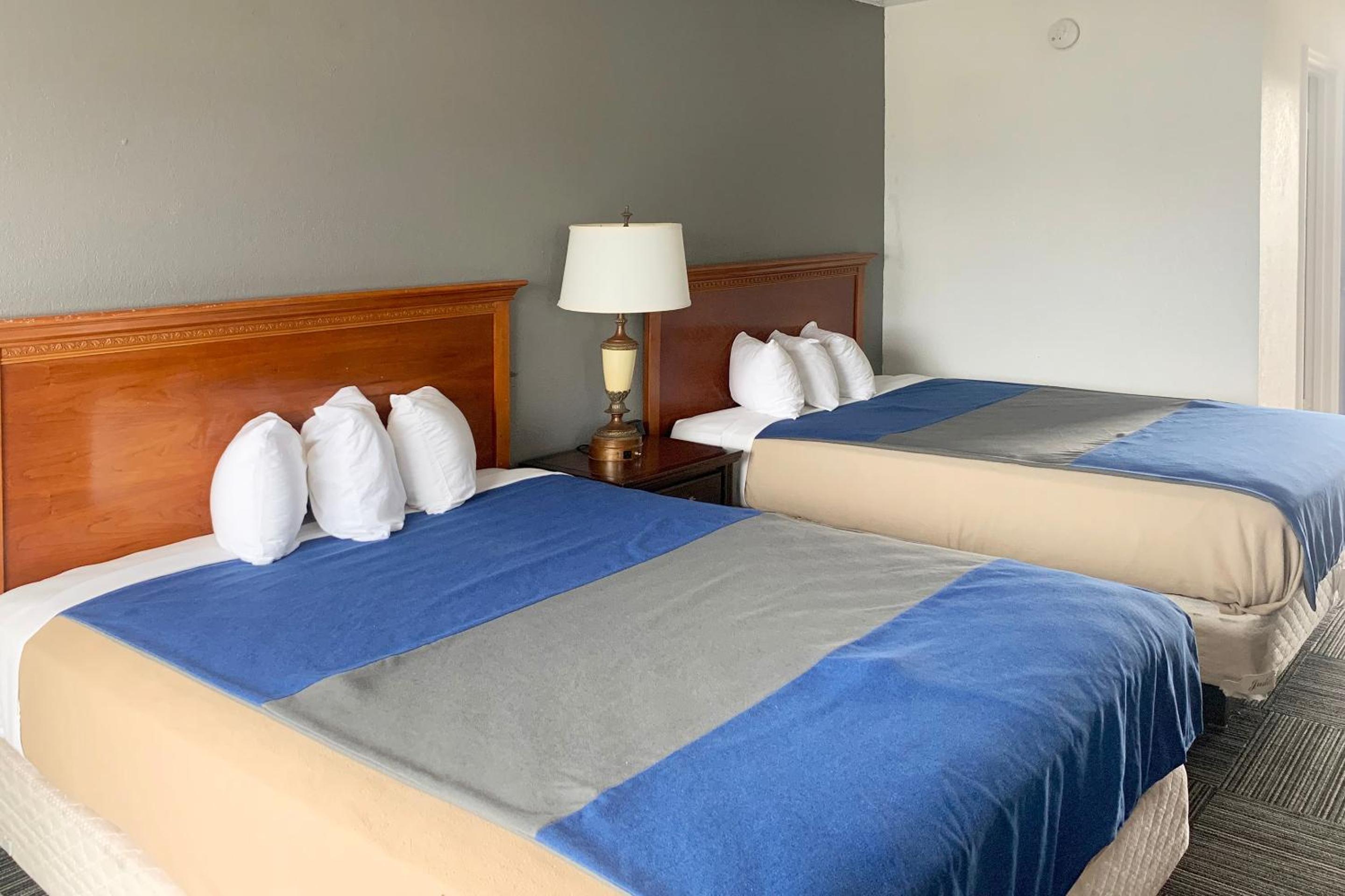 Deluxe Double Room With Balcony photo 2