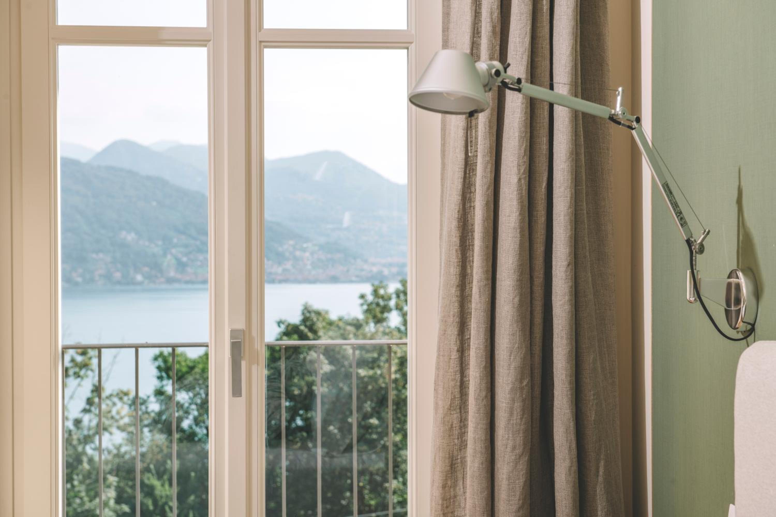 Double or Twin Room with View - Photo 4
