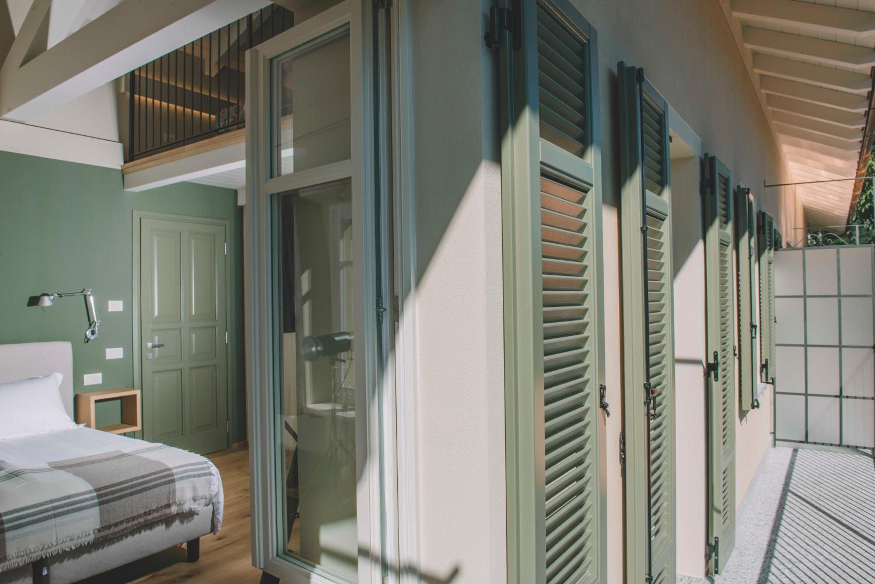 Double or Twin Room with View - Photo 3