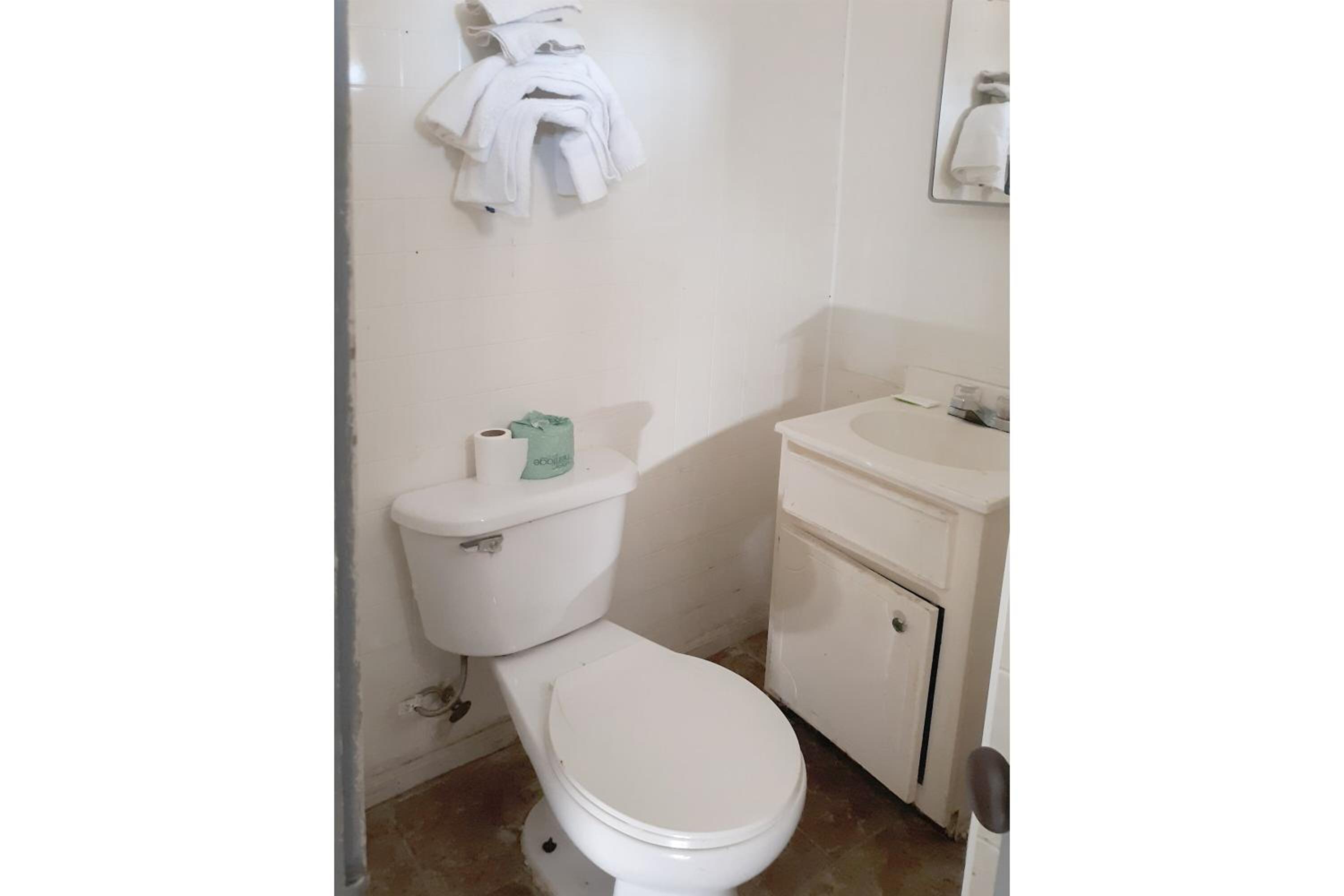 Double Room - Photo 2