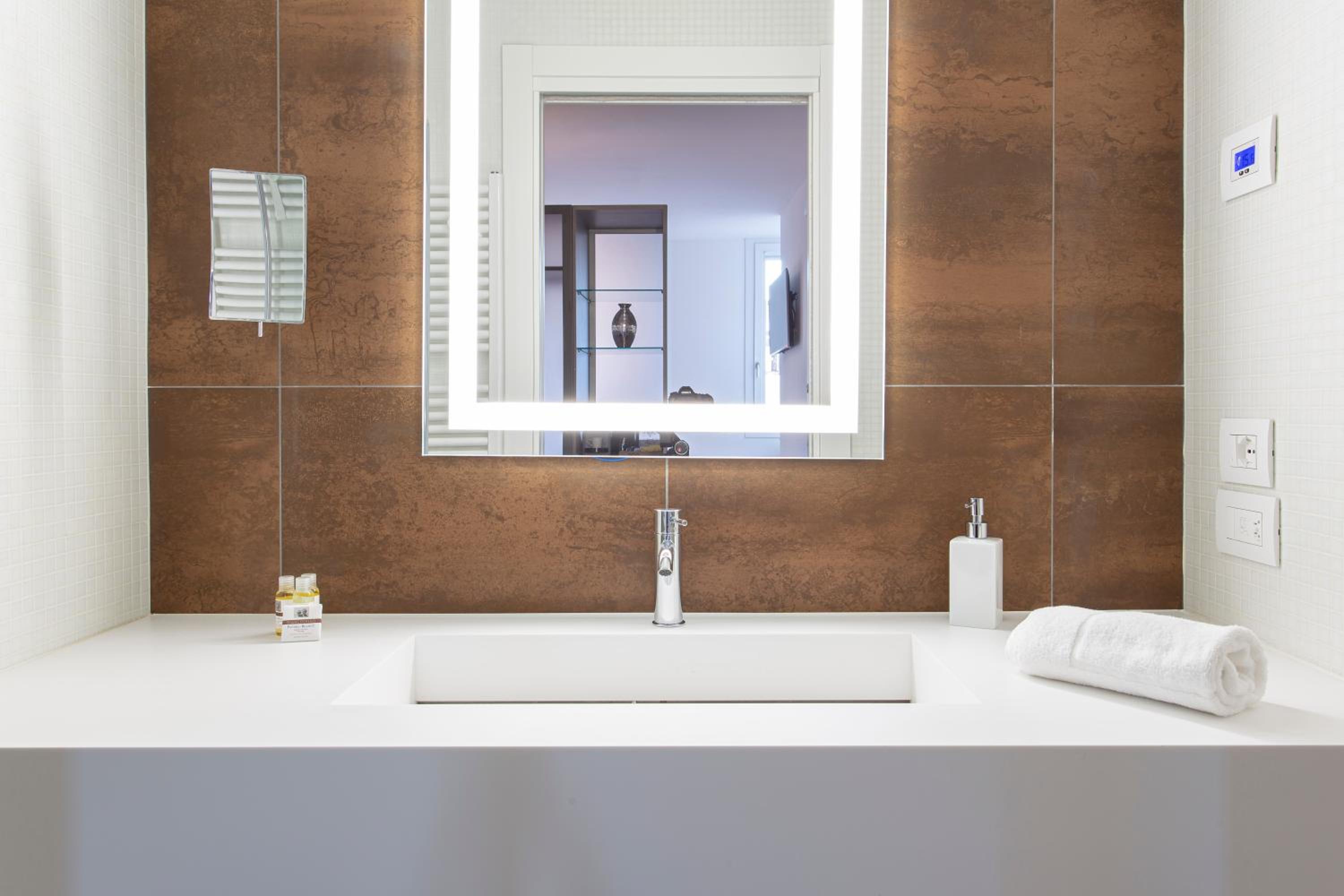 Junior Suite - Photo 8