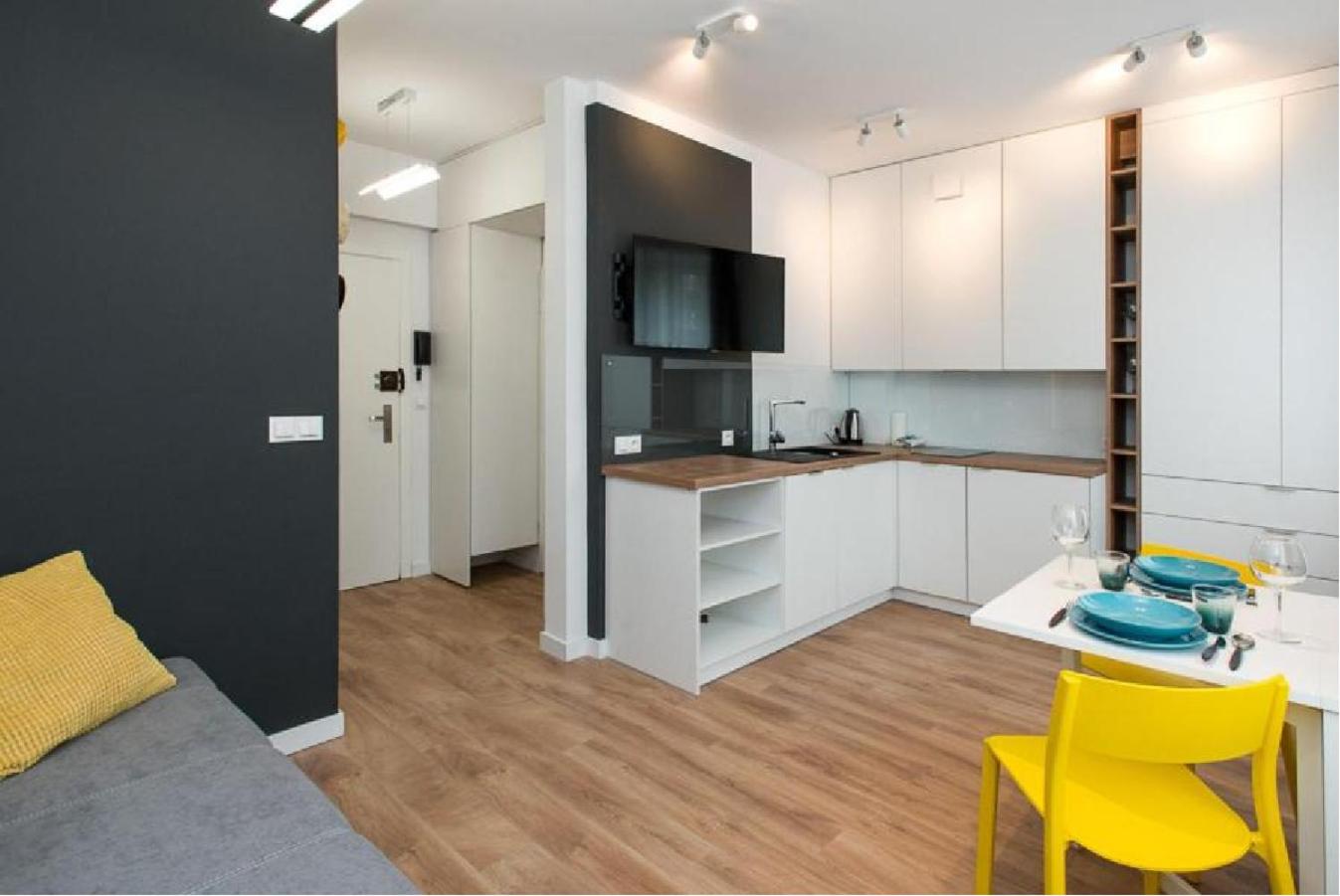 Studio Apartment - Photo 8