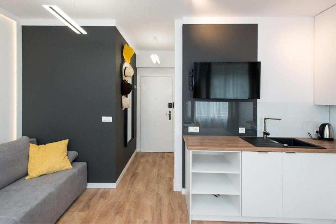 Studio Apartment - Photo 10
