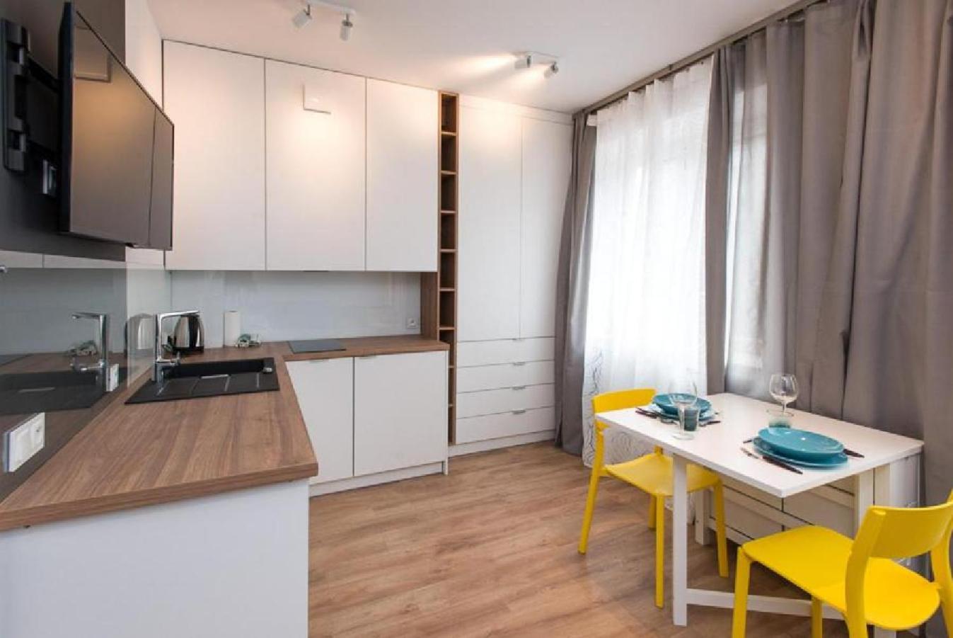 Studio Apartment - Photo 11