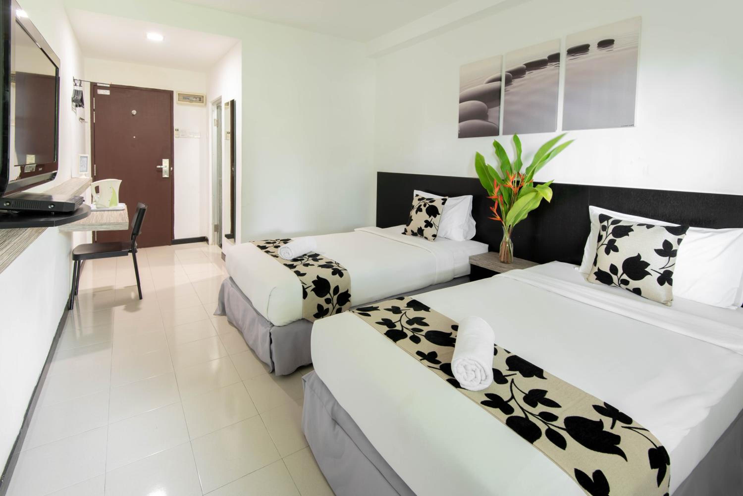 Standard Twin Room photo 1