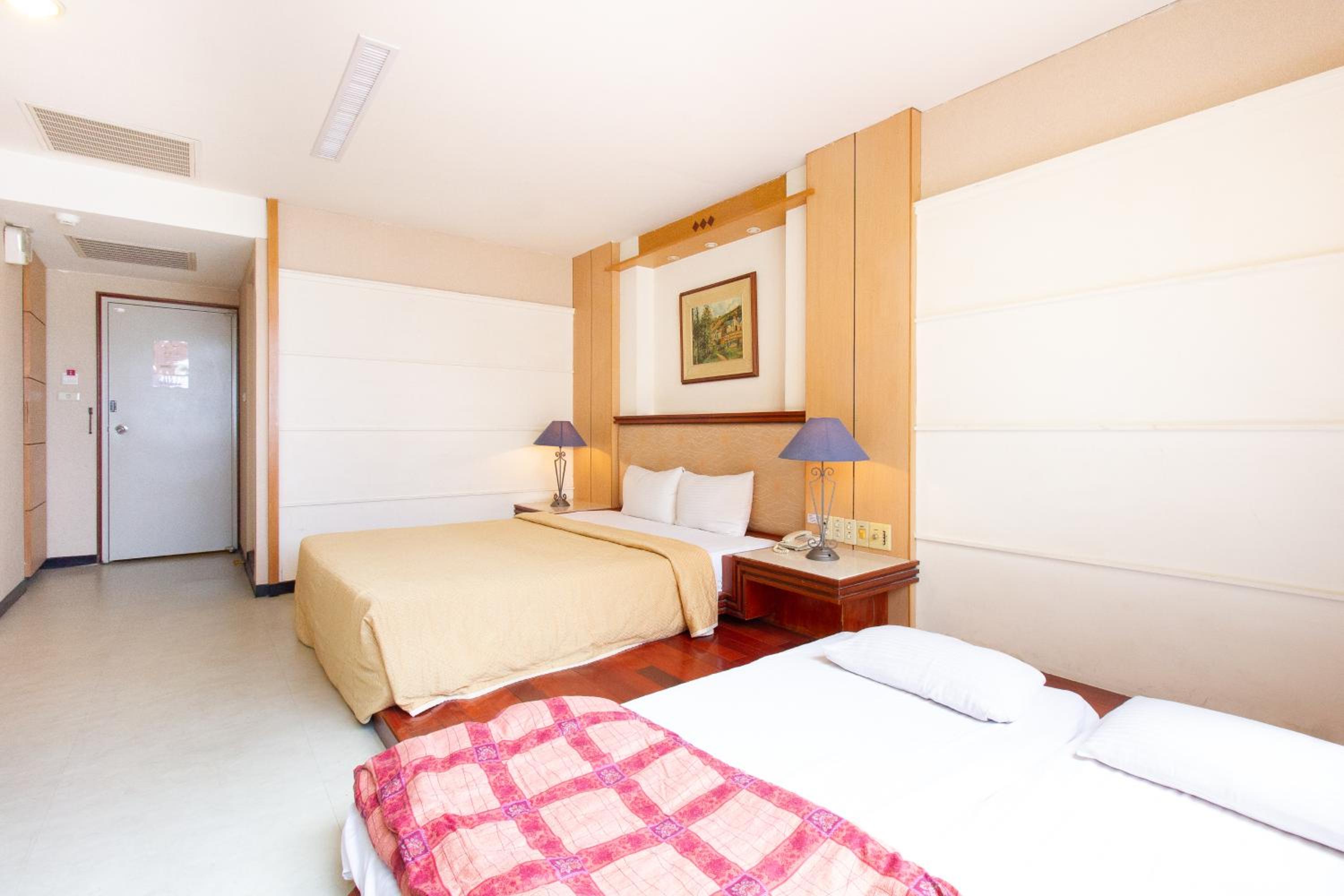 Japanese-Style Quadruple Room - Photo 2