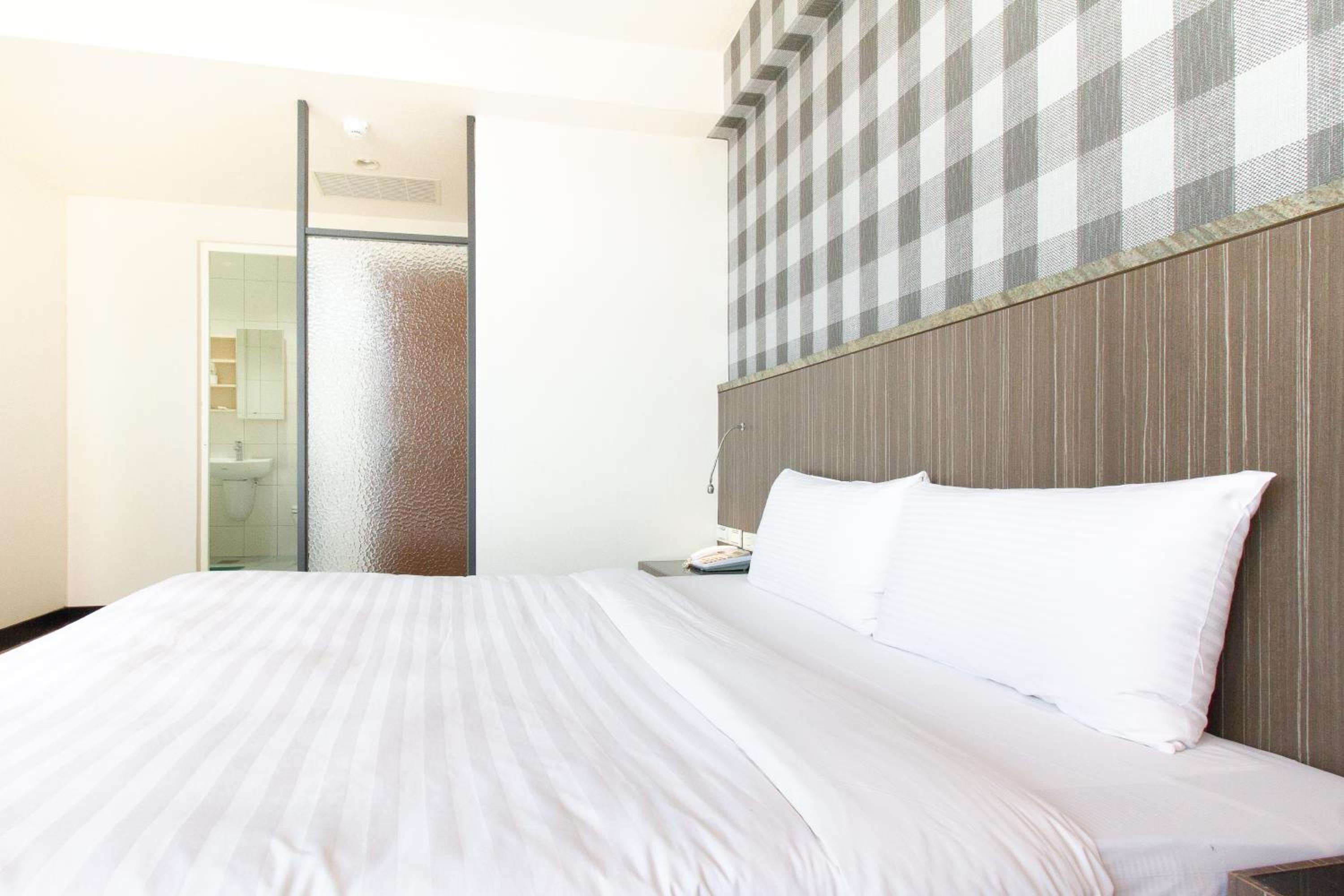 Deluxe Double Room photo 3