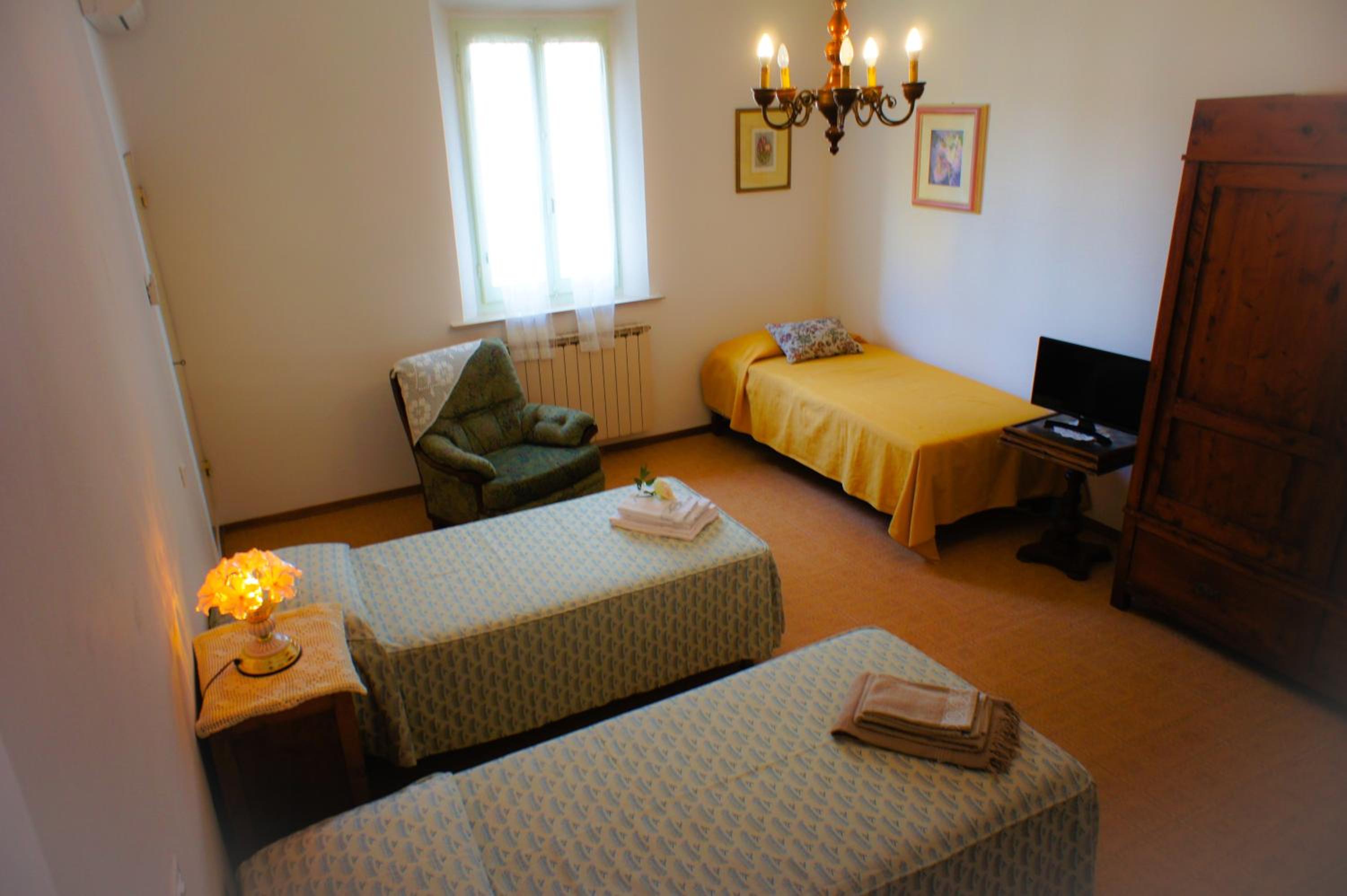 Triple Room - Photo 1