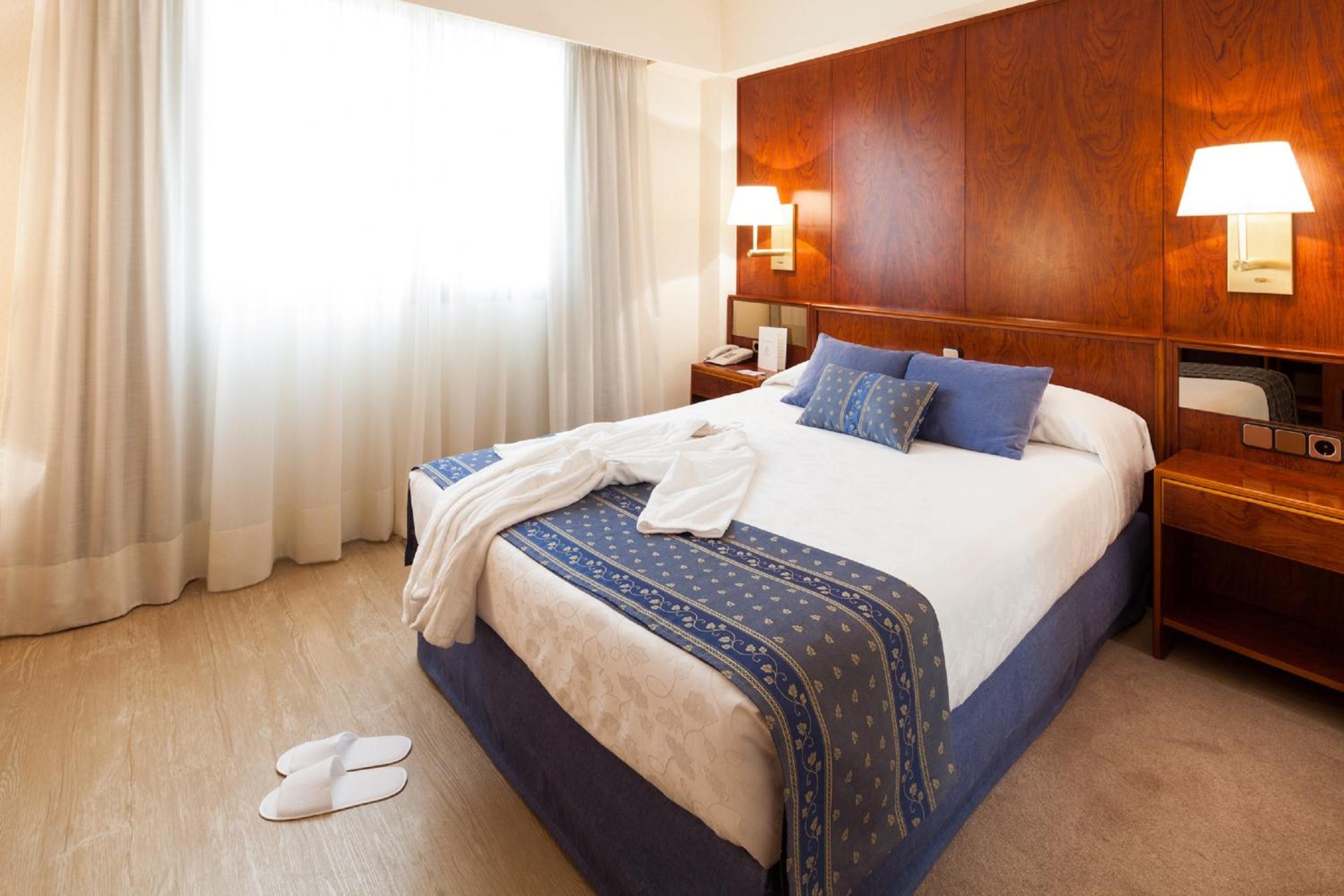 Single Room - Photo 1