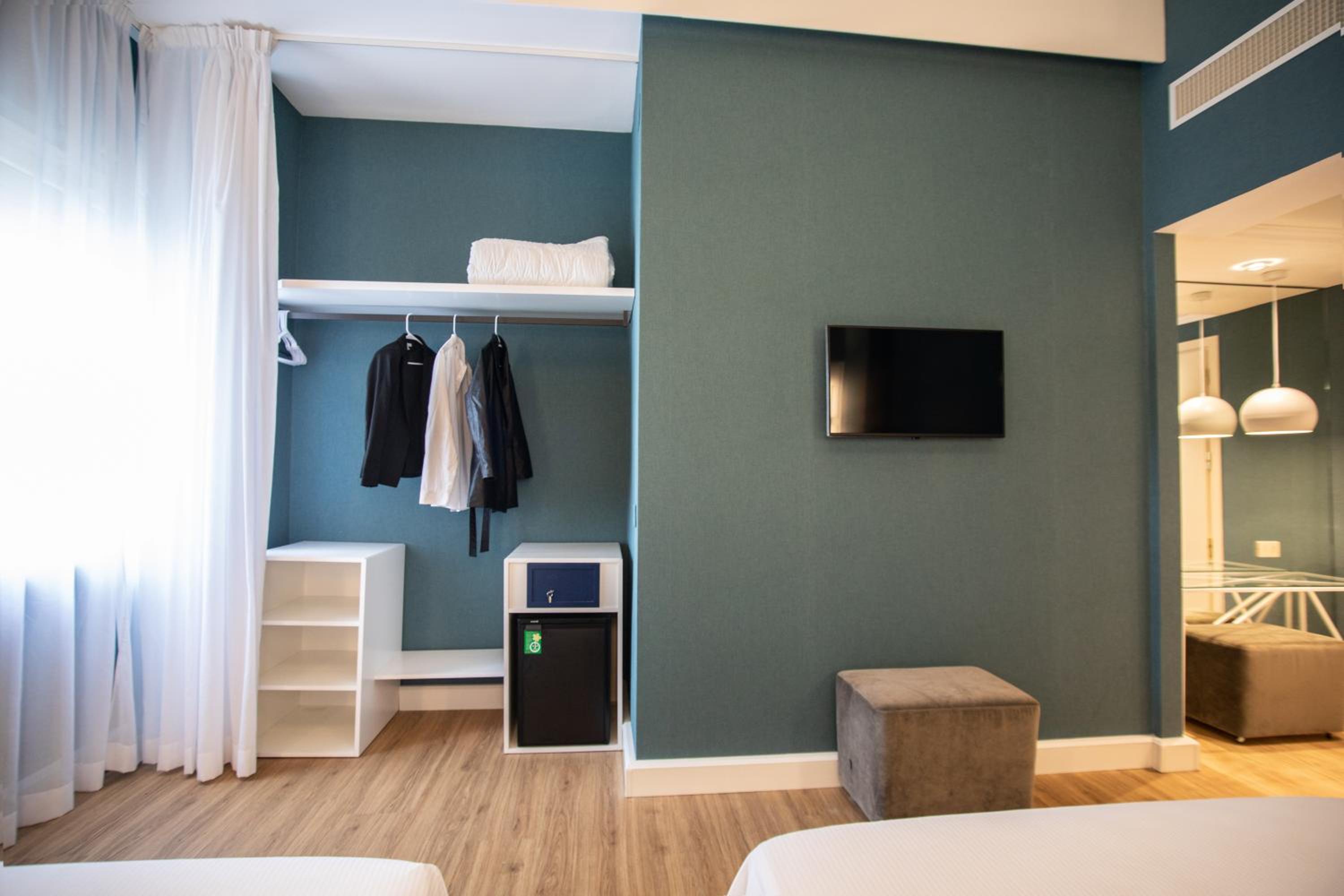 Superior Triple Room - Photo 7