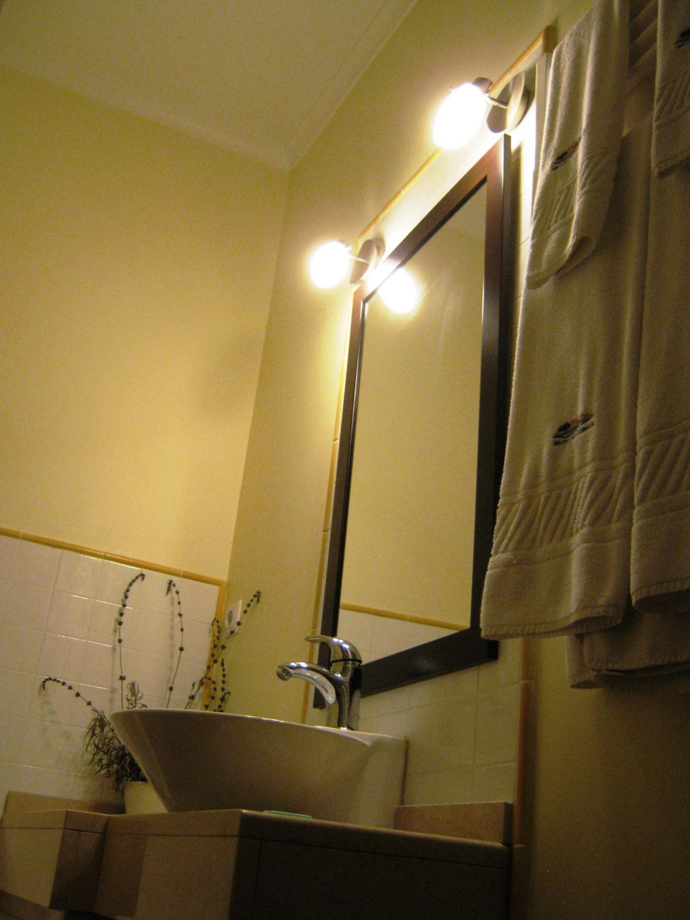 One-Bedroom Apartment - Photo 6